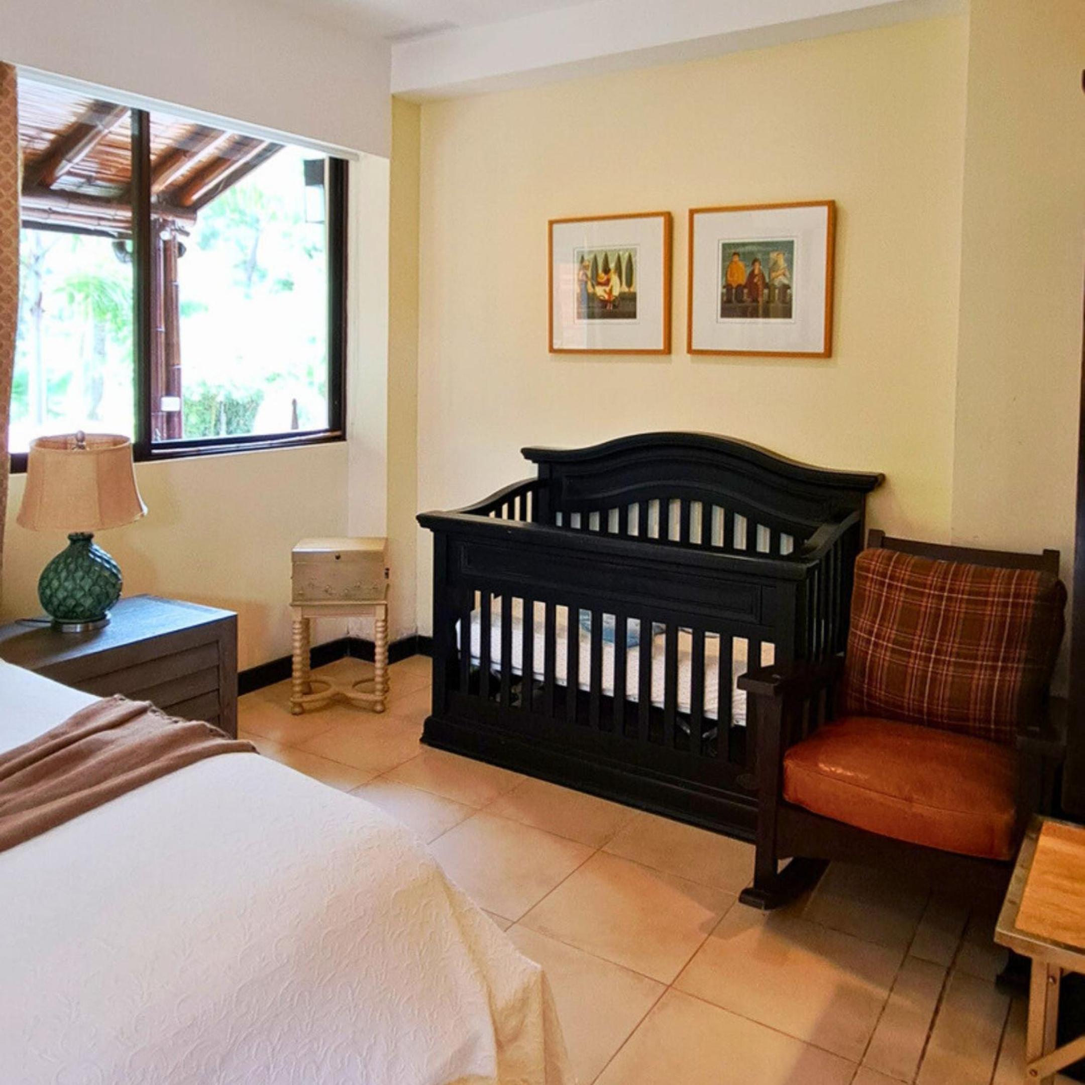 Twin Room With Private Bathroom photo 3