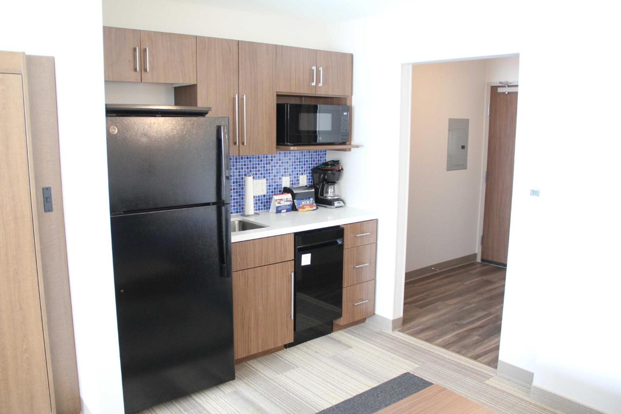 King Suite - Photo 2