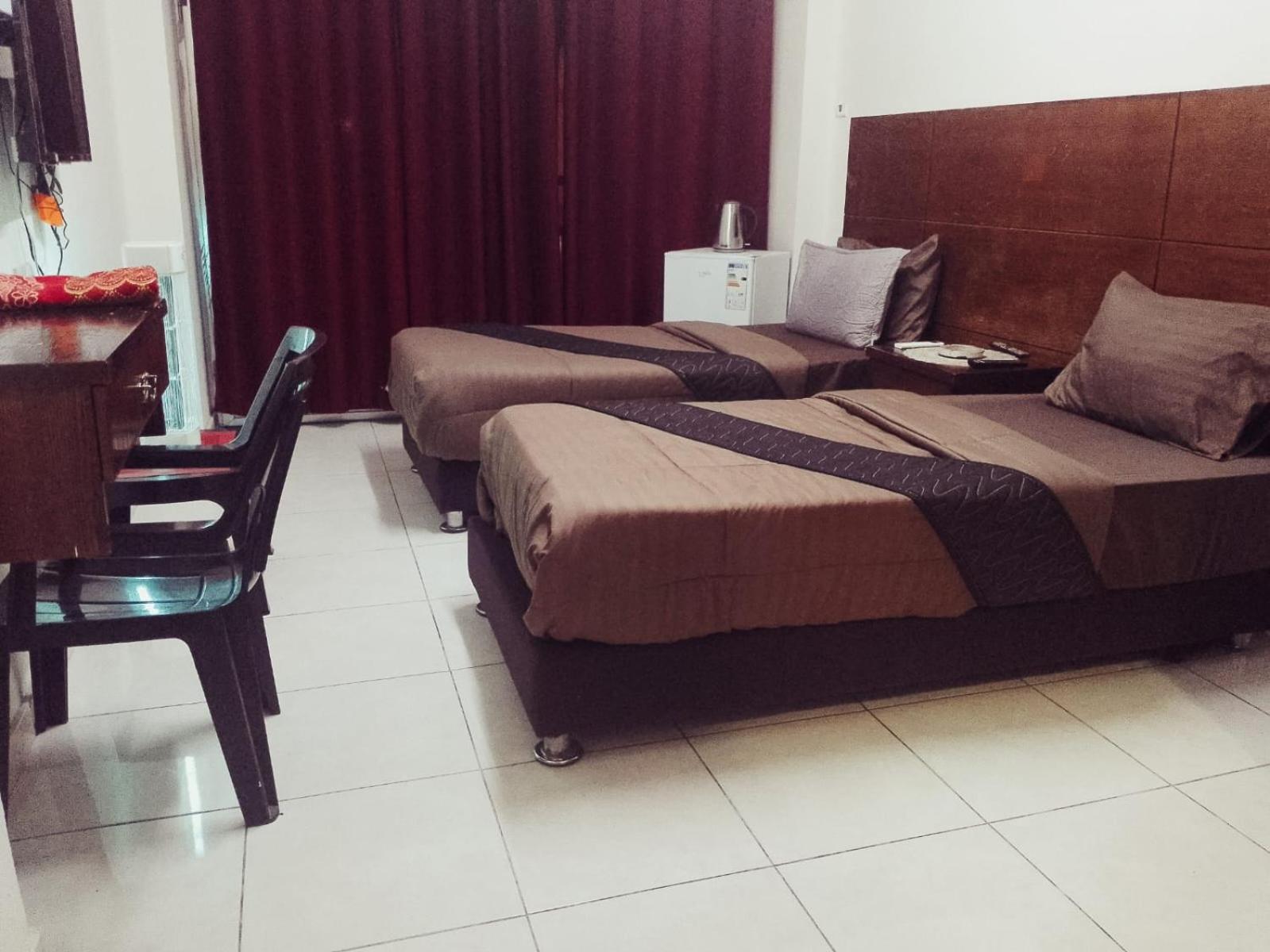 Economy Twin Room photo 1