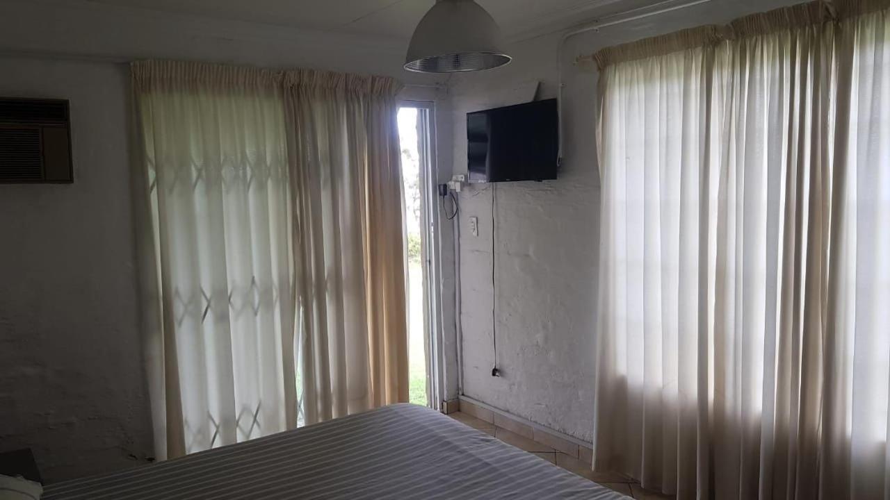 One-Bedroom House - Photo 1