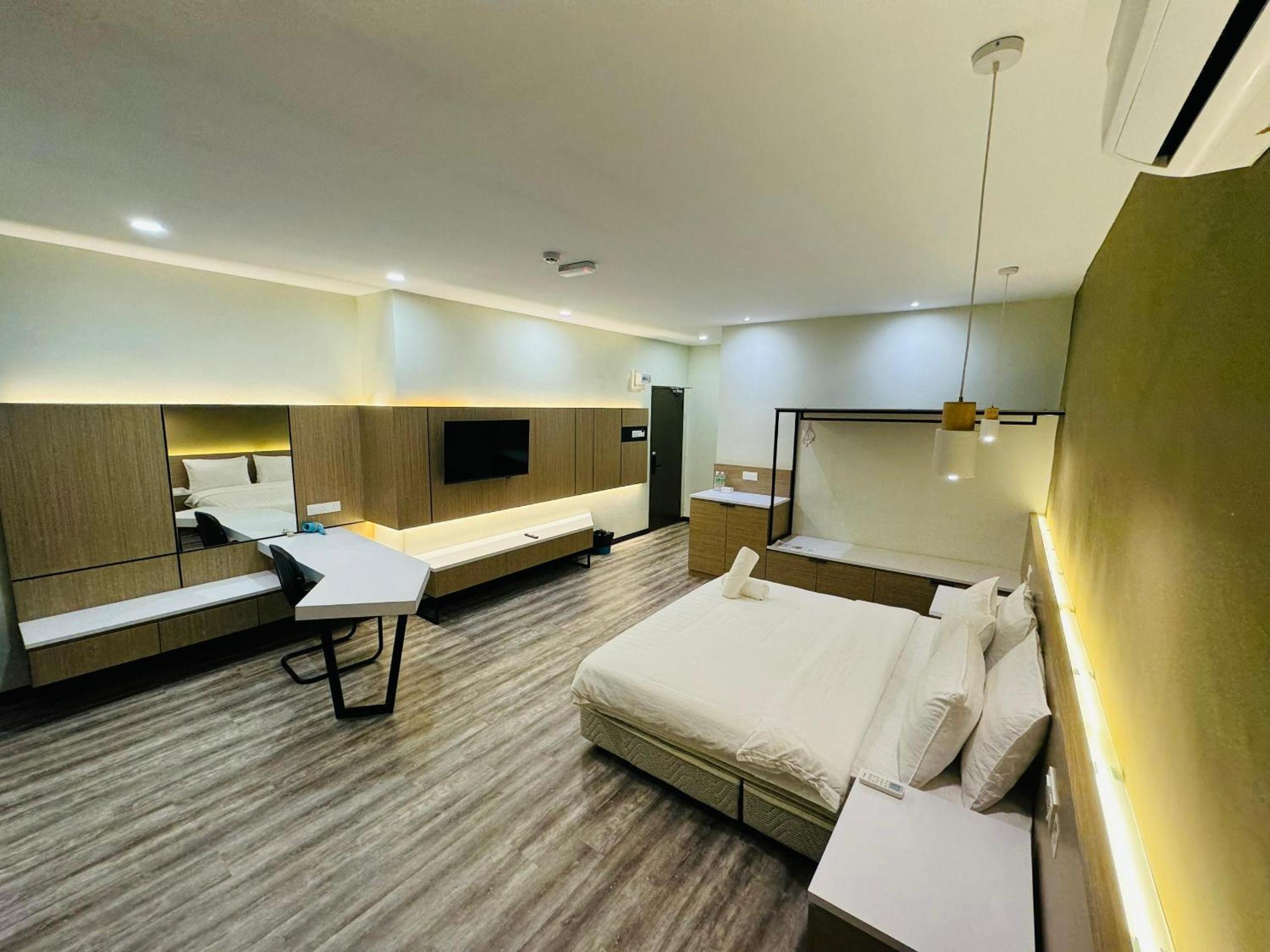 Superior King Room photo 2