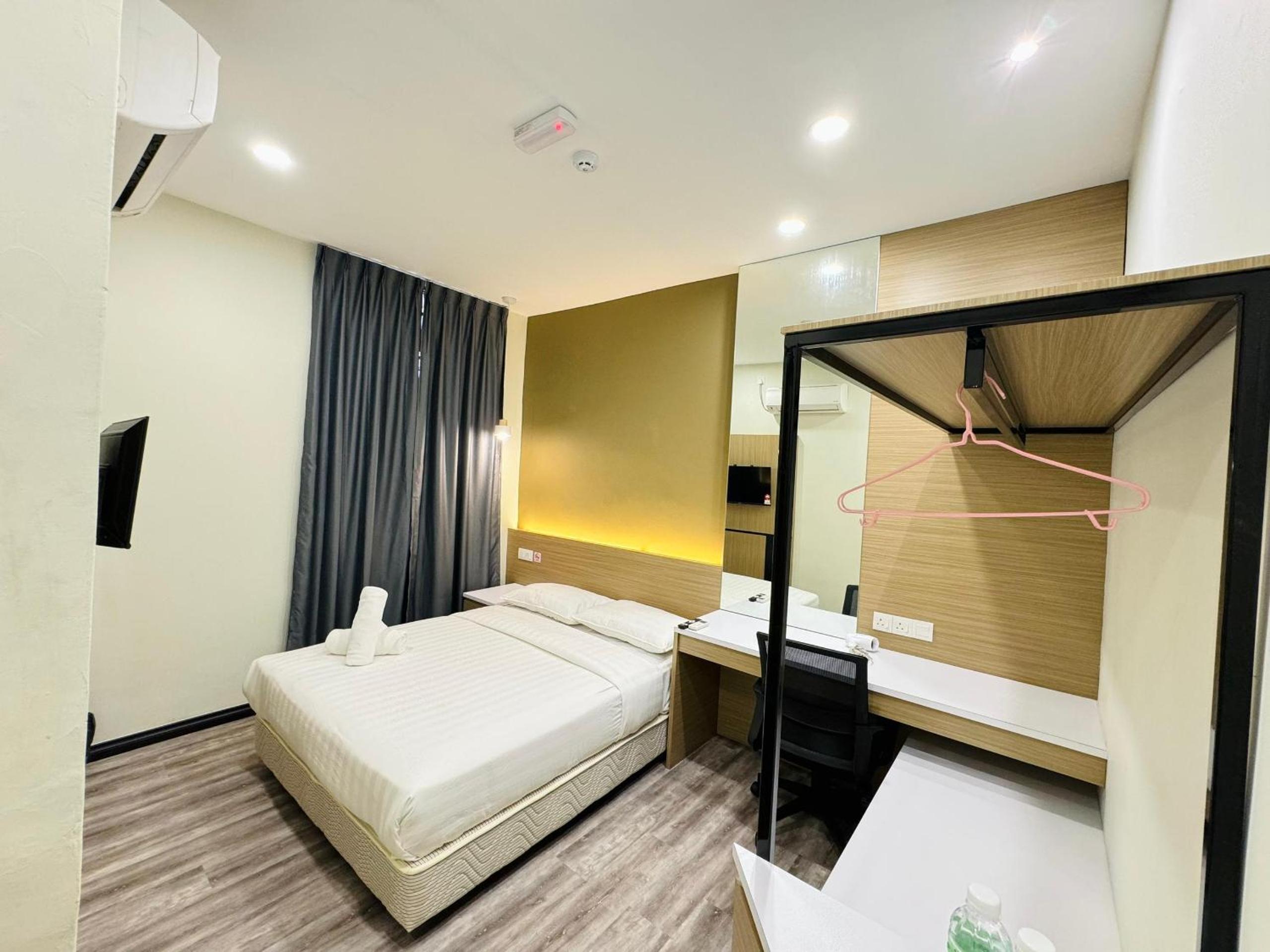 Standard Queen Room photo 1