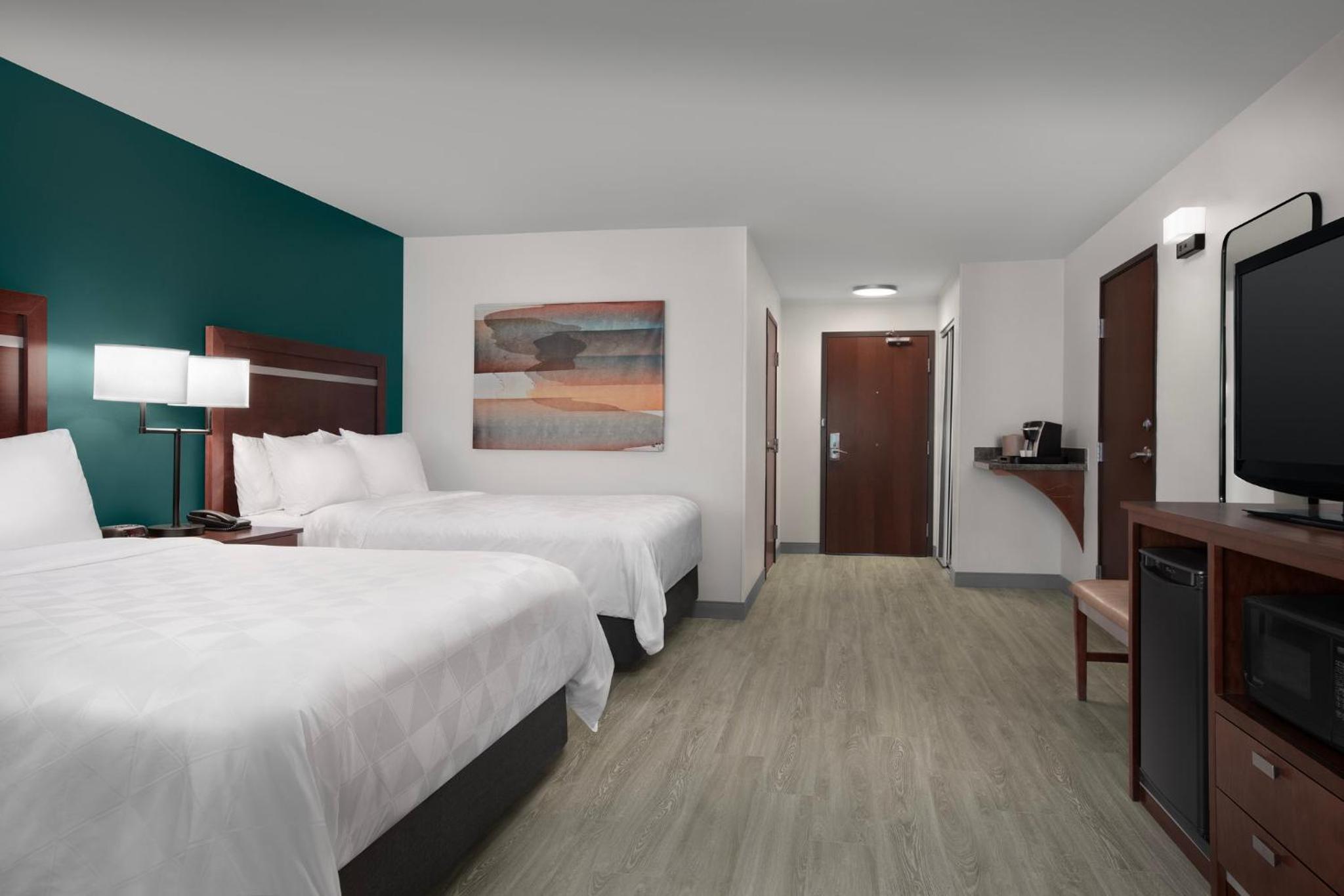 Standard Room with Two Queen Beds