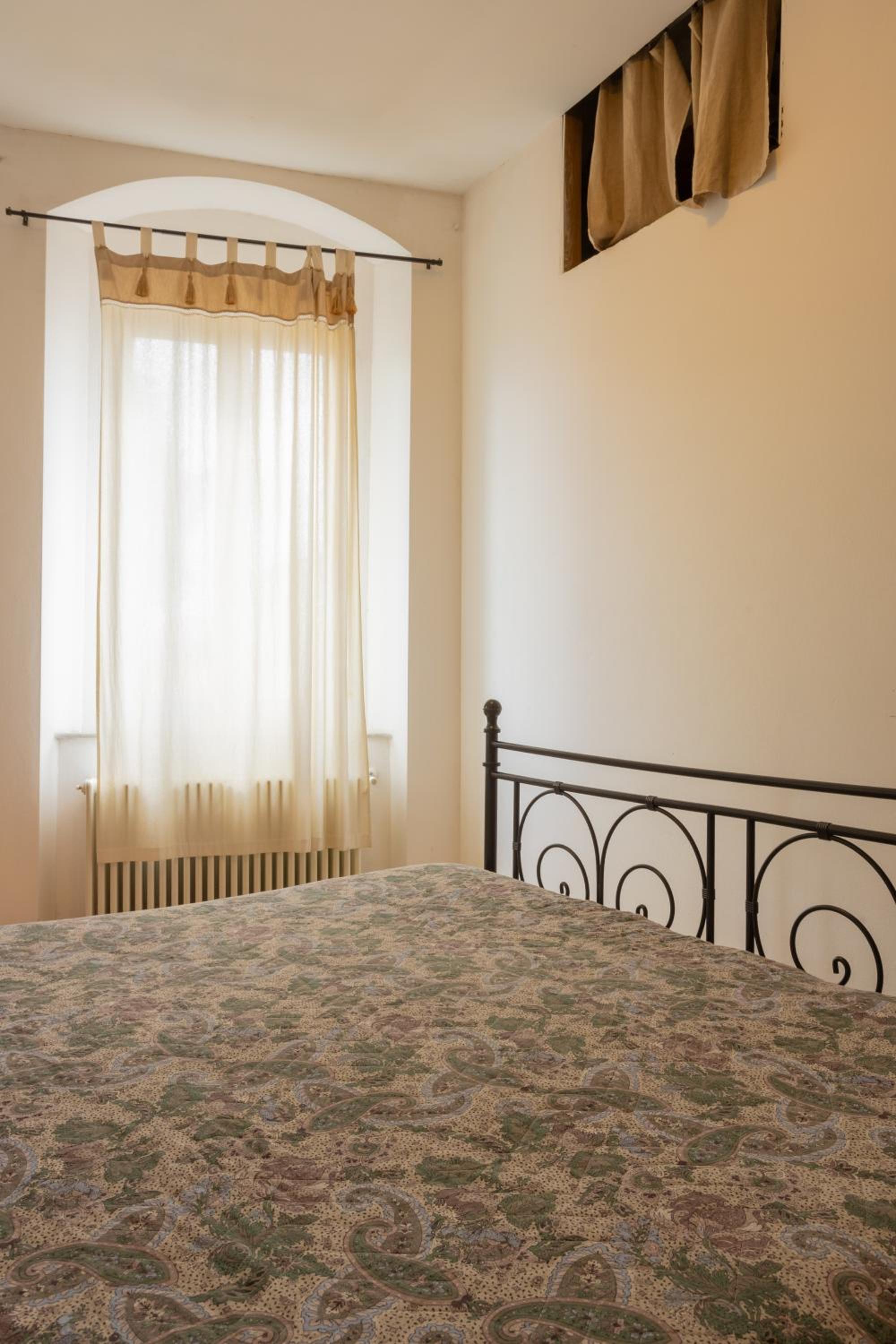 Two-Bedroom Apartment - Photo 27