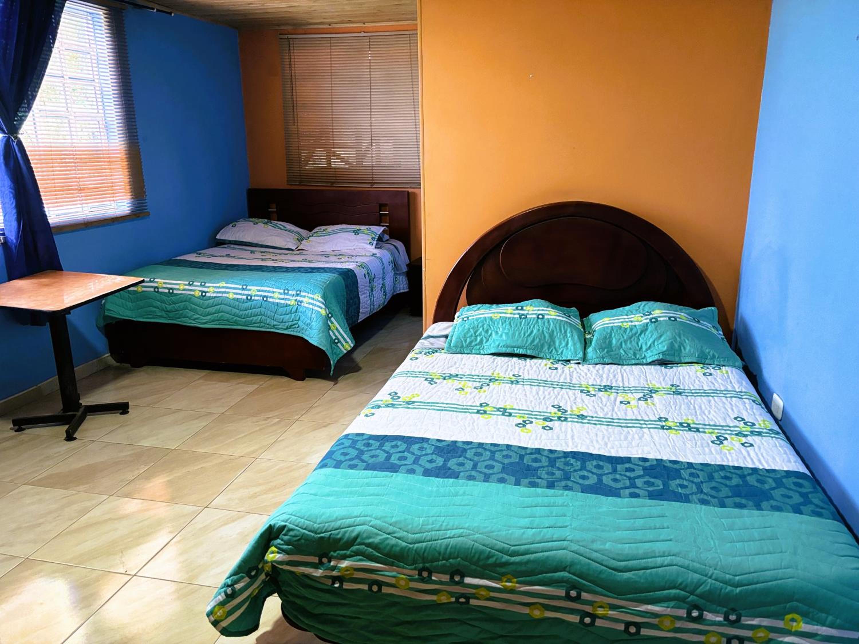 Quadruple Room with Private Bathroom photo 2