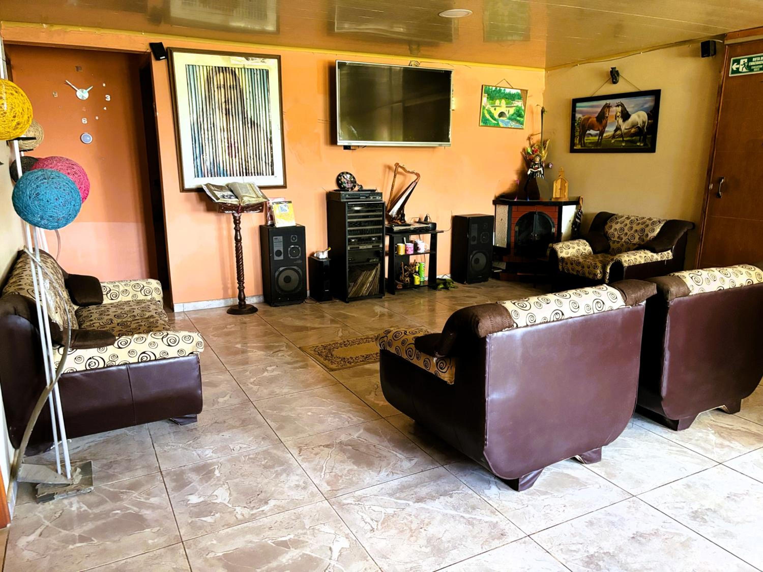 Four-Bedroom House photo 1