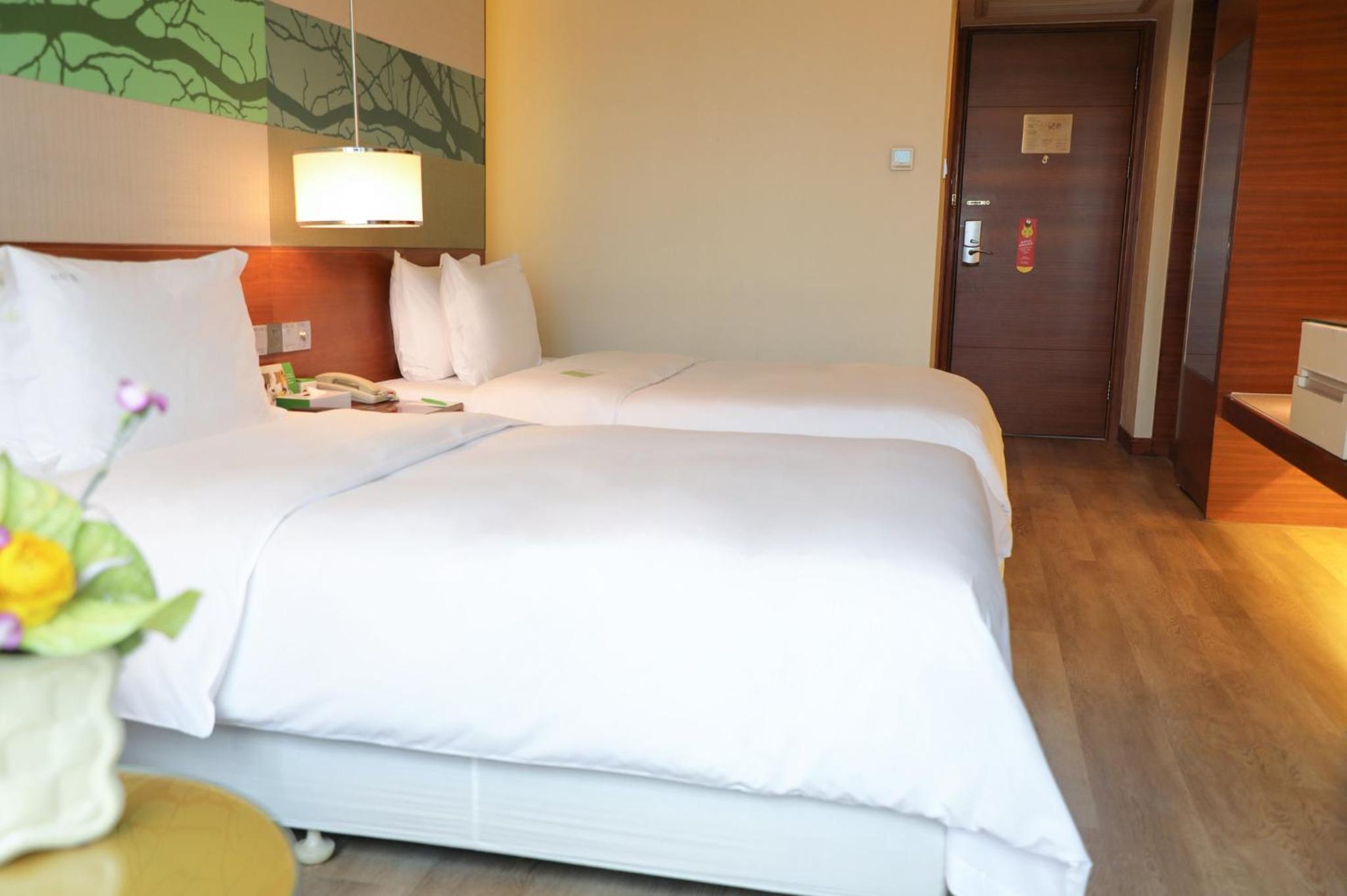 Standard Double Room with Two Double Beds - Photo 2