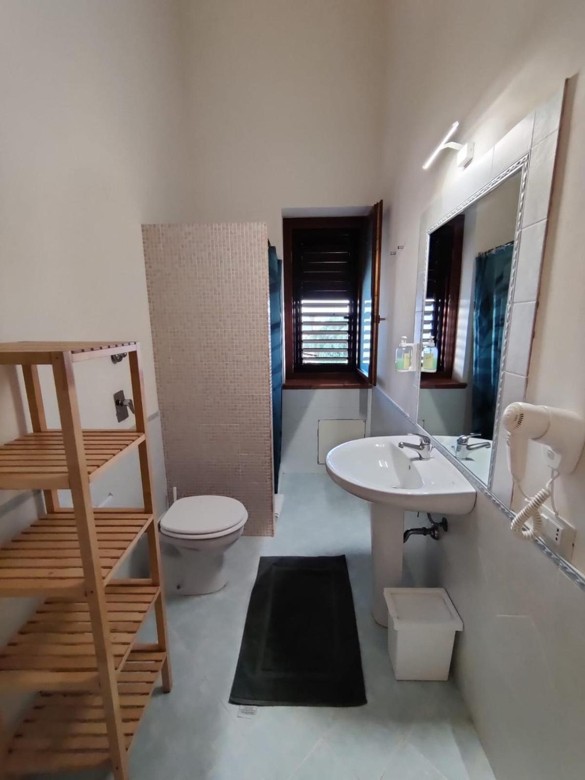 Large Double Room photo 3