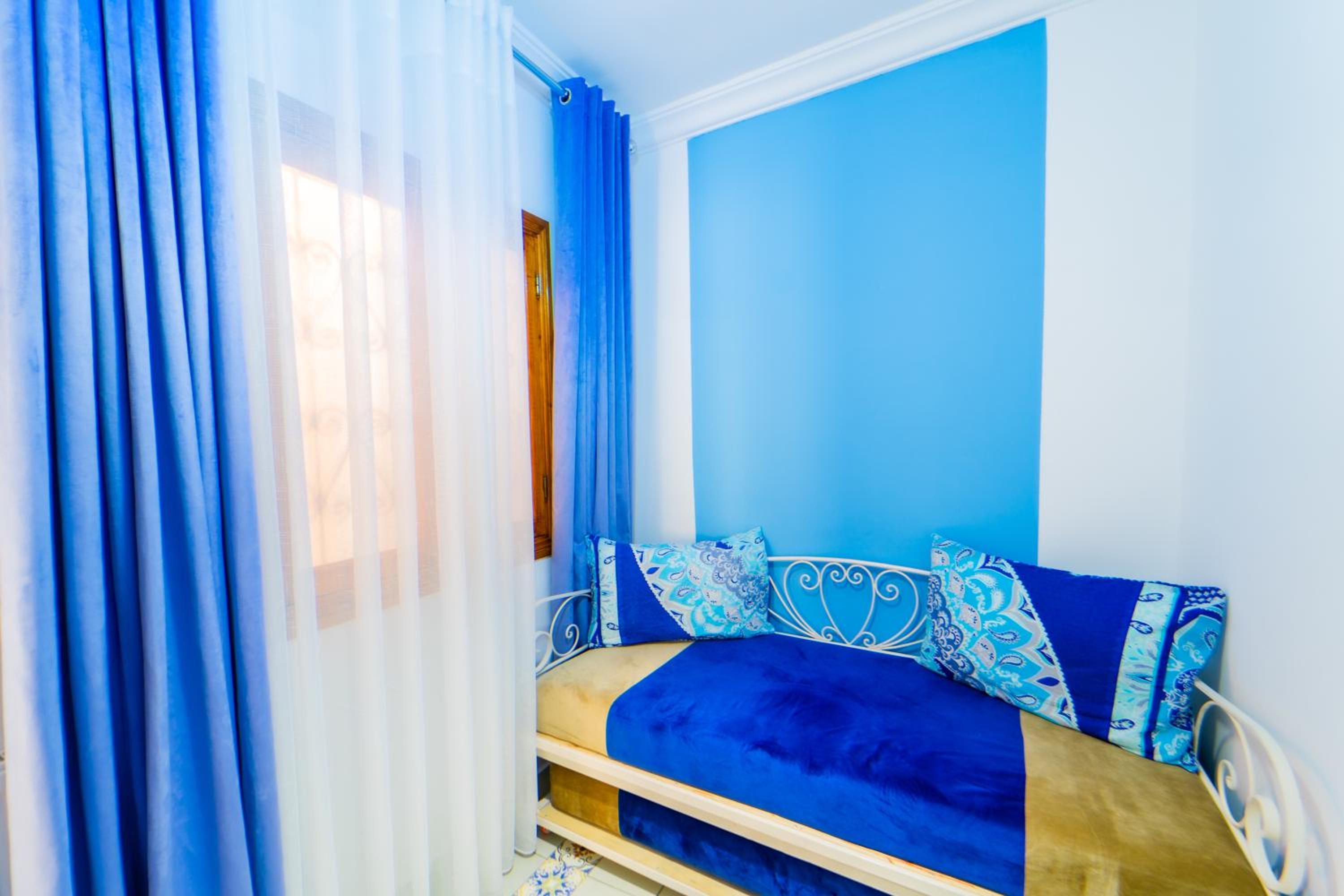 Two-Bedroom Apartment with Balcony photo 3