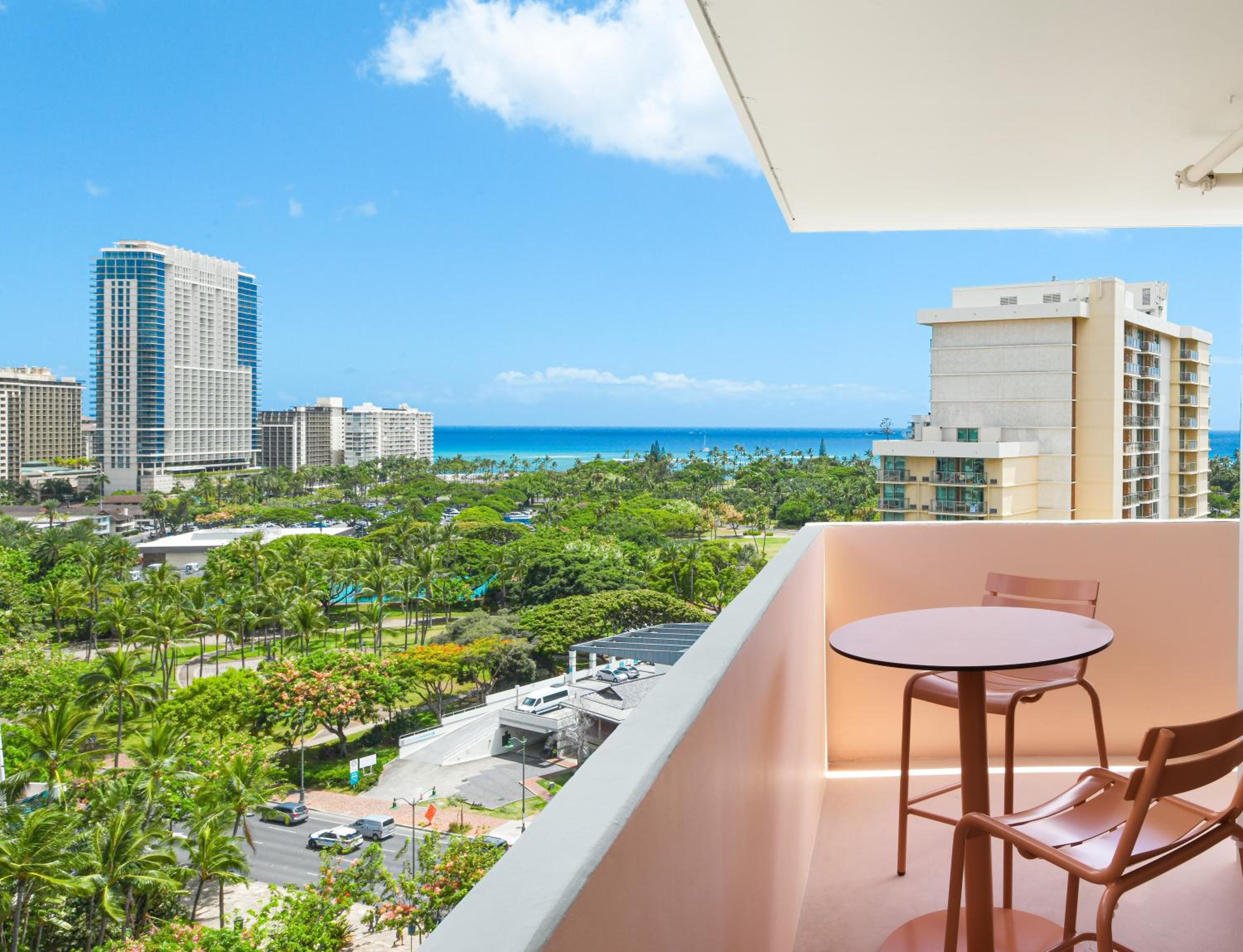 Ocean View One-Bedroom Suite thumbnail 5