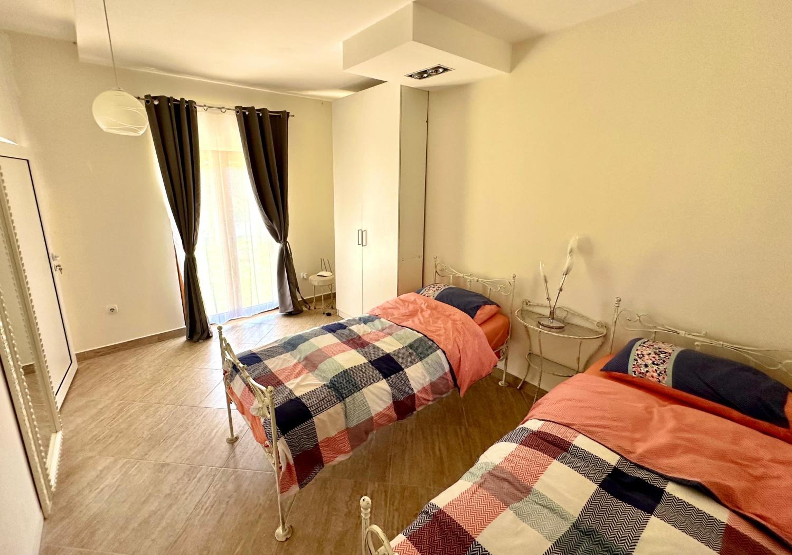One-Bedroom House photo 2
