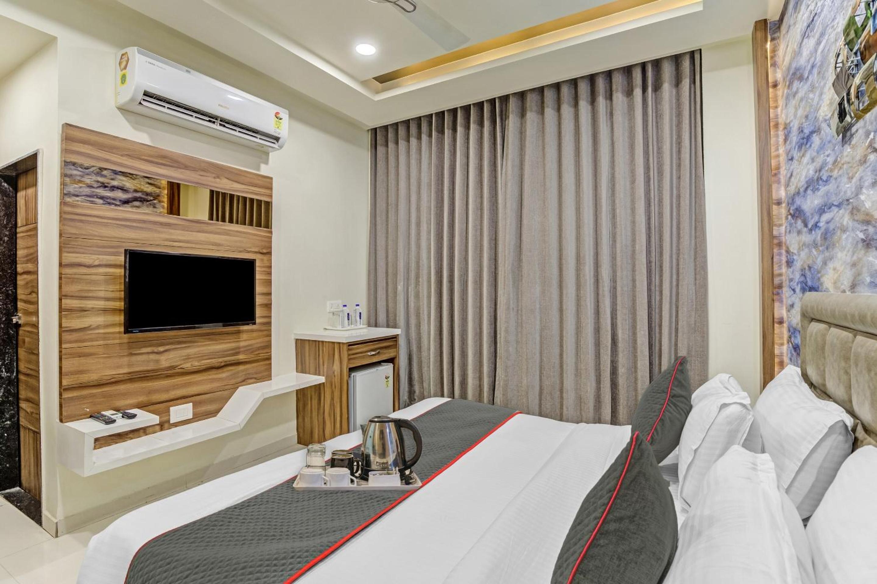 Deluxe Double Room photo 2