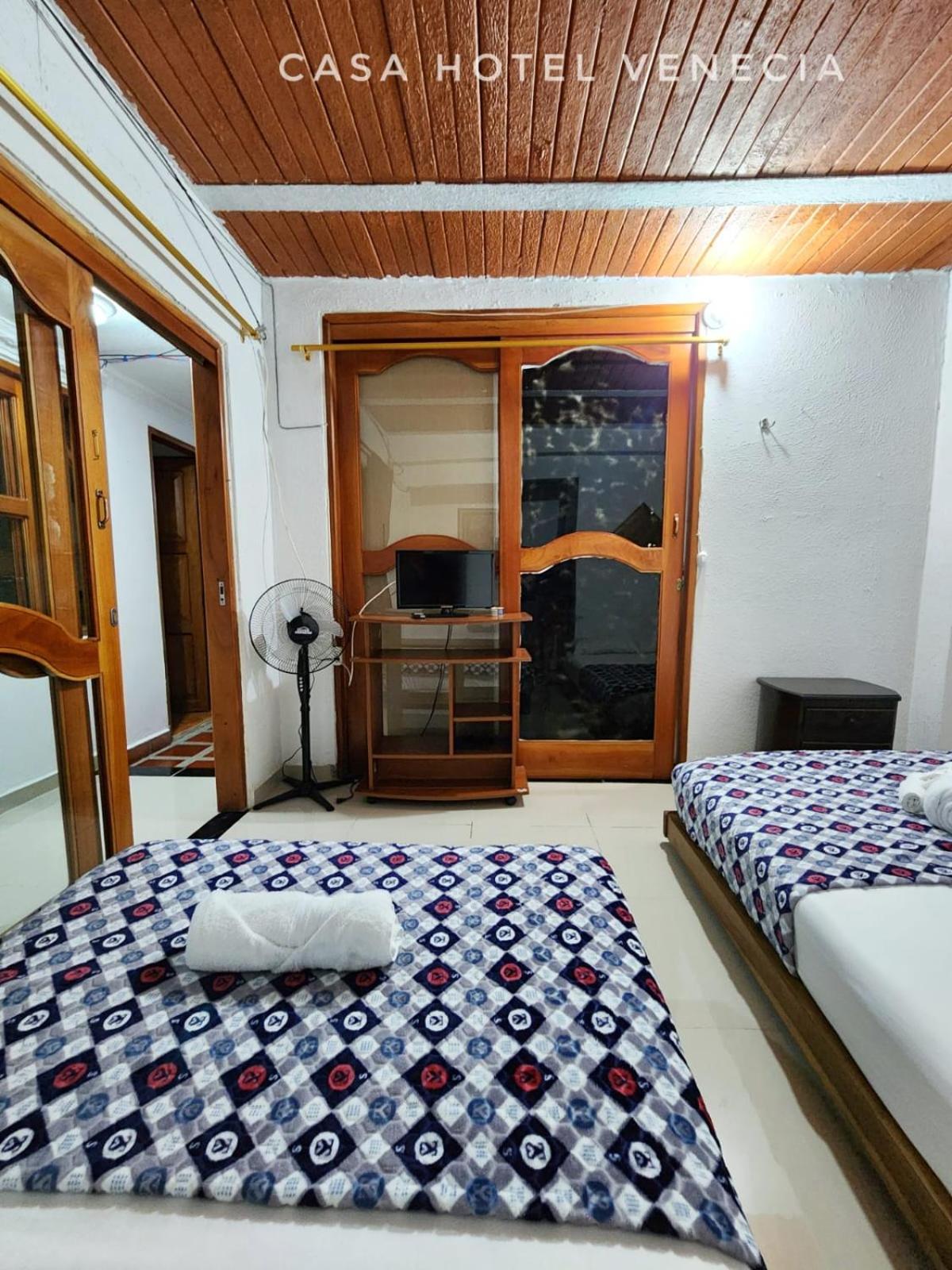 Twin Room photo 2