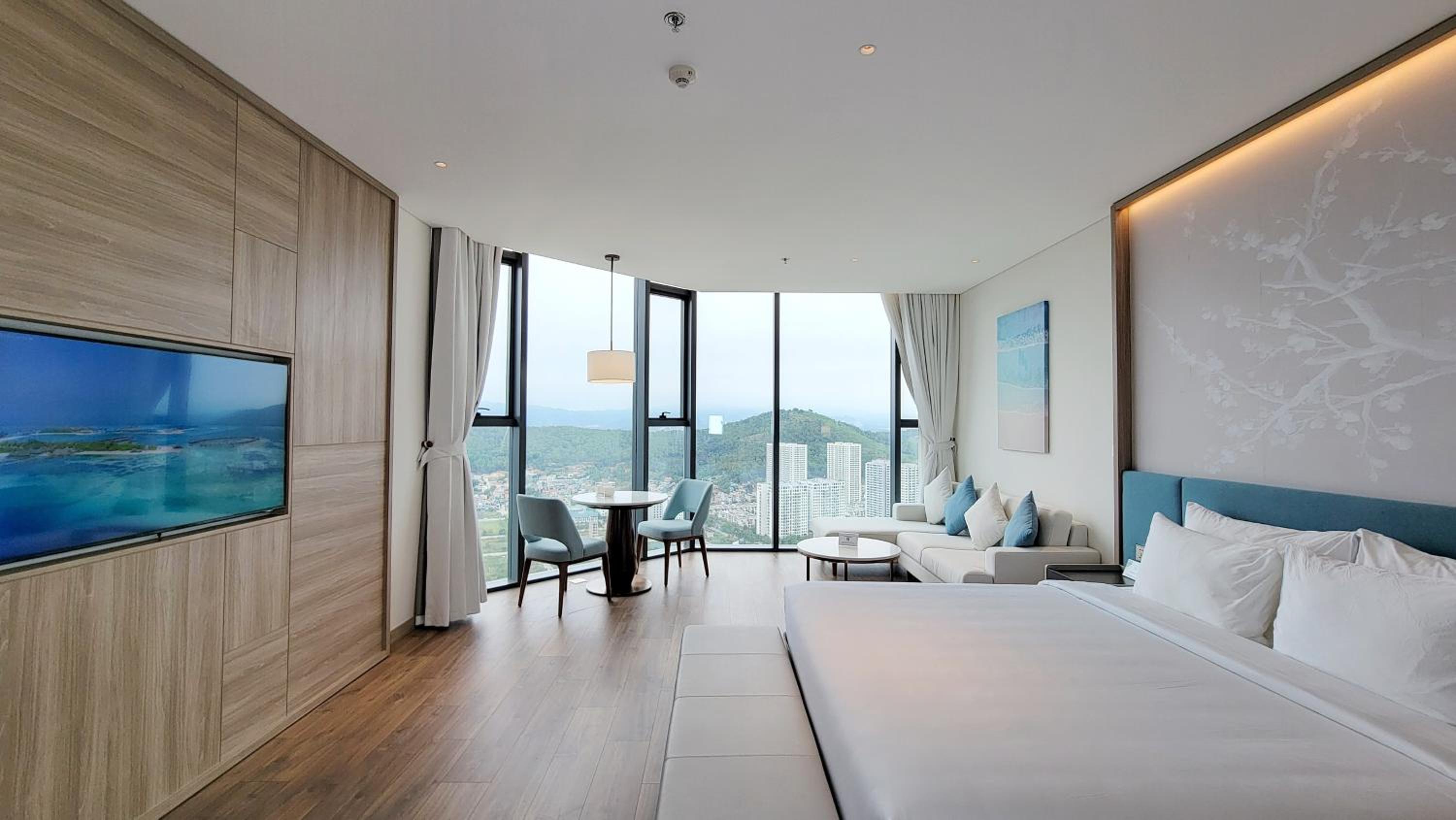Studio With Lake View
