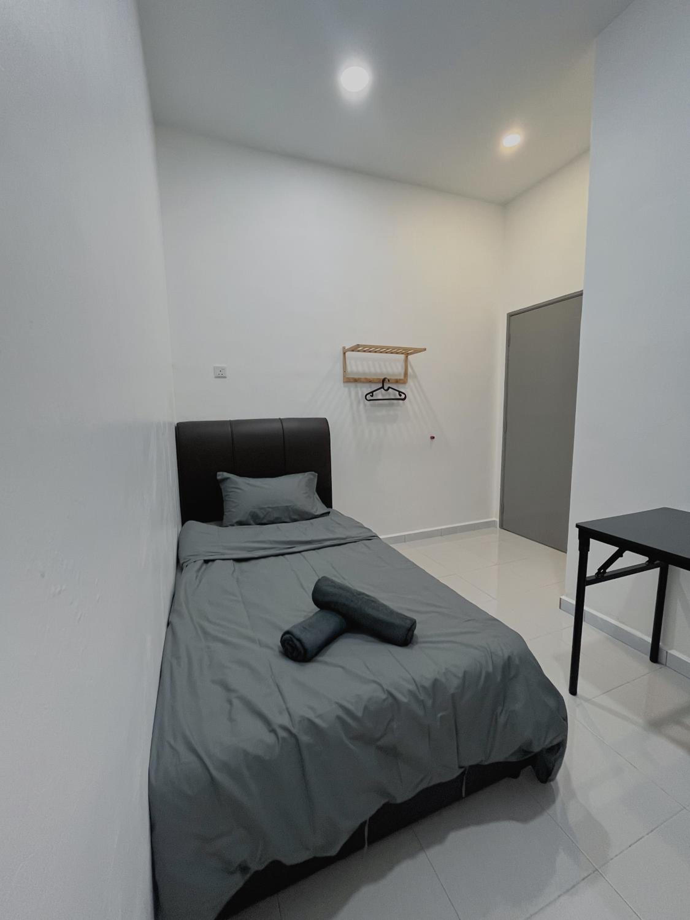 Budget Single Room