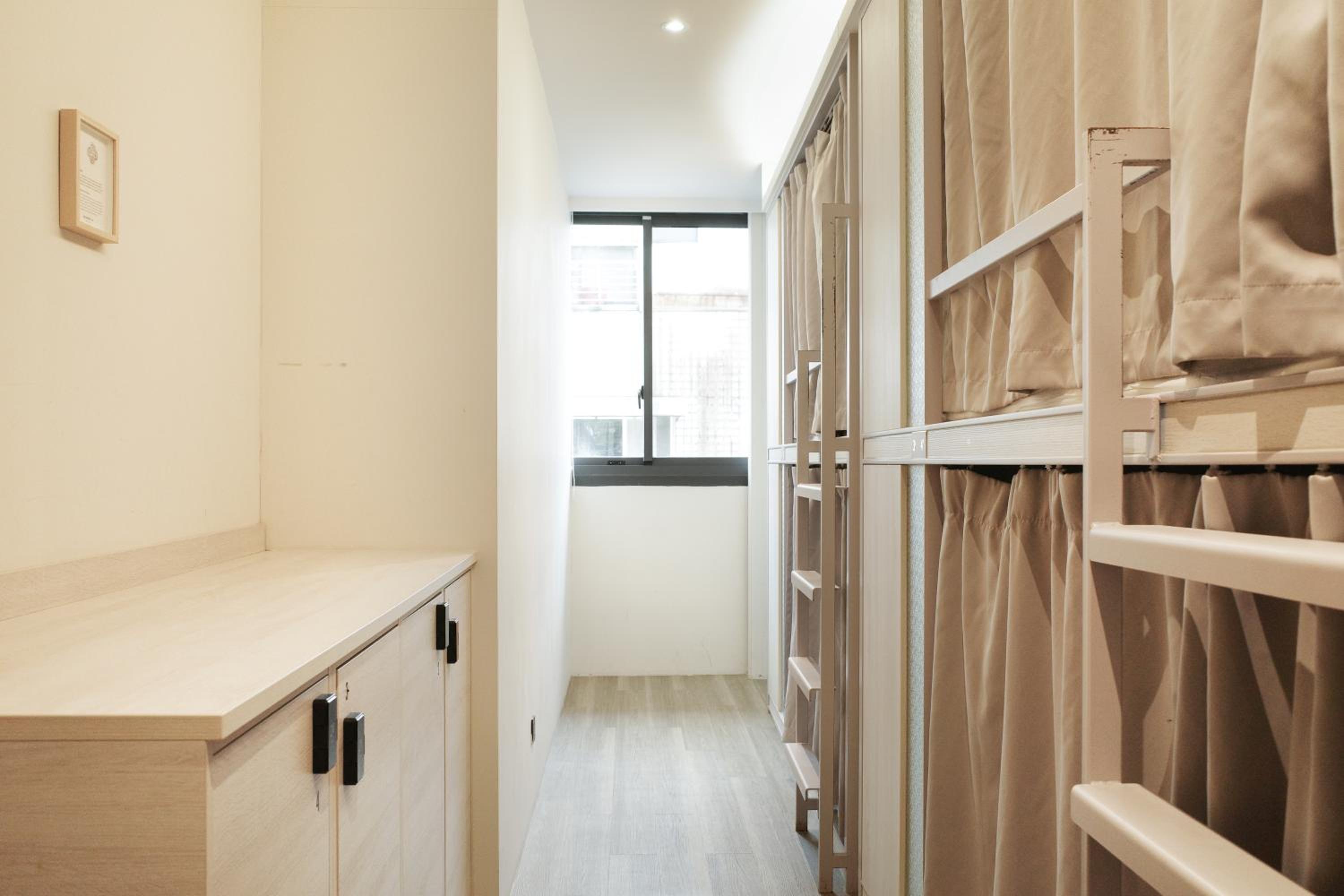 Bed in 4-Bed Mixed Dormitory Room