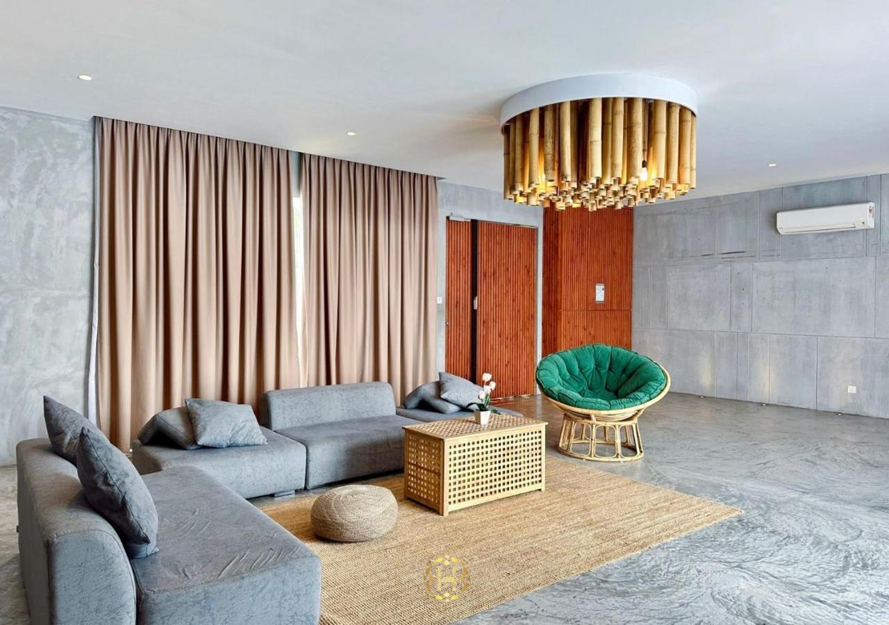Villa photo 3