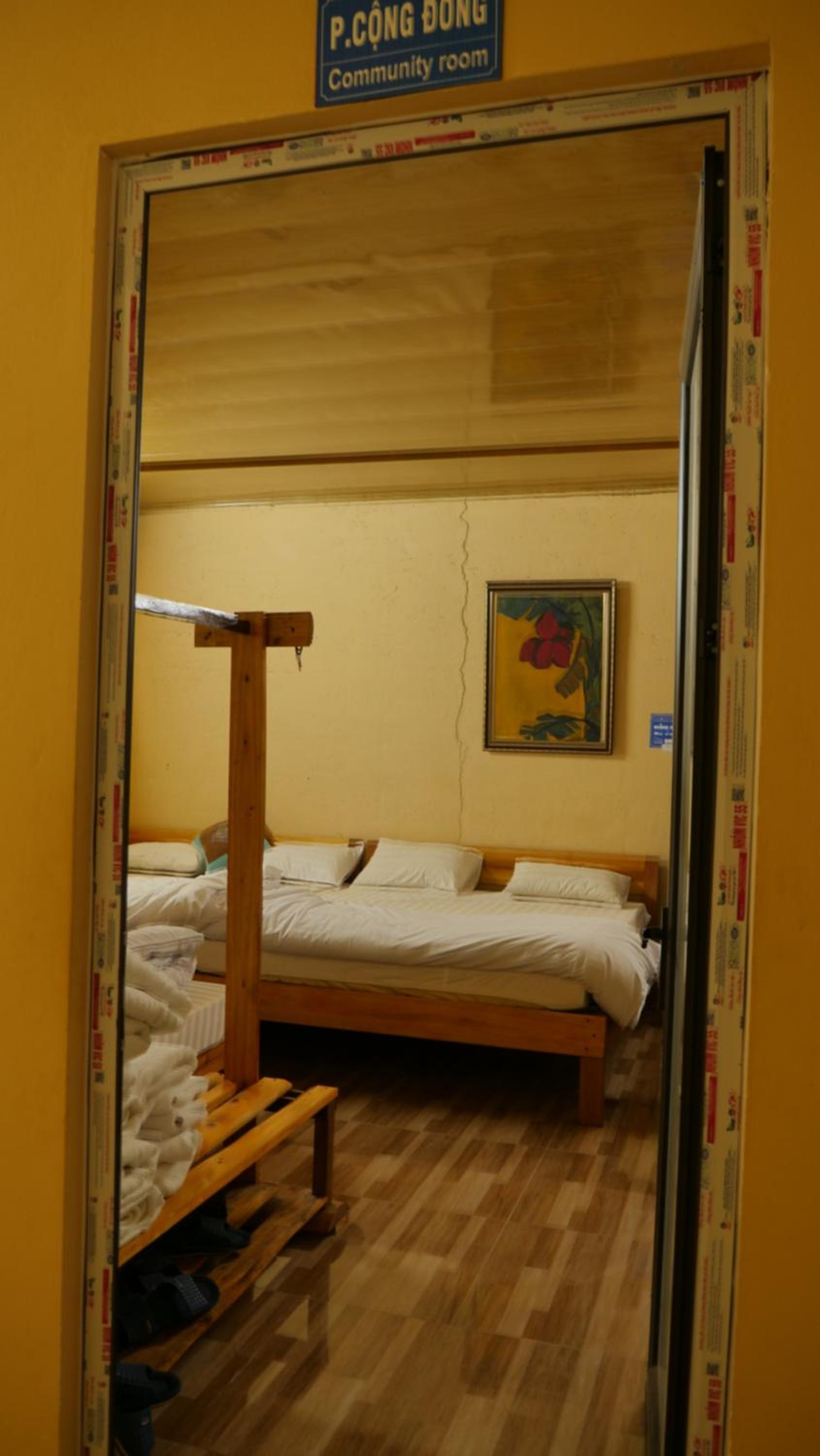 6-Bed Mixed Dormitory Room photo 1