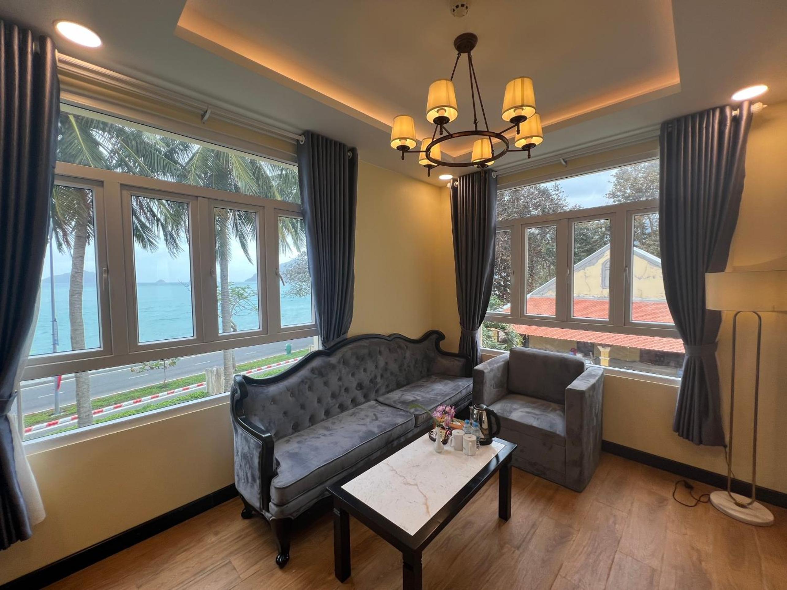 Suite with Balcony photo 3
