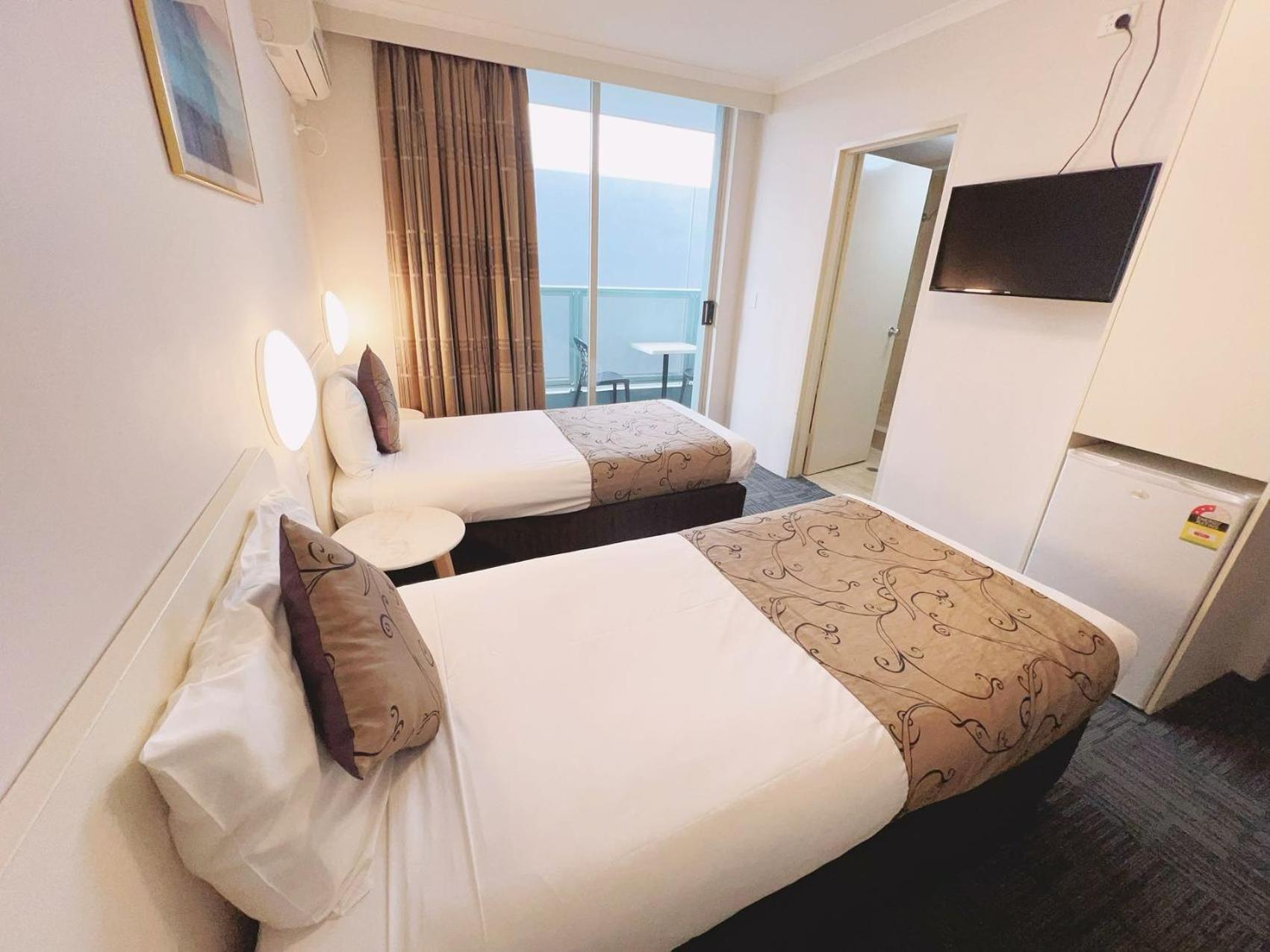 Twin Suite - Photo 2