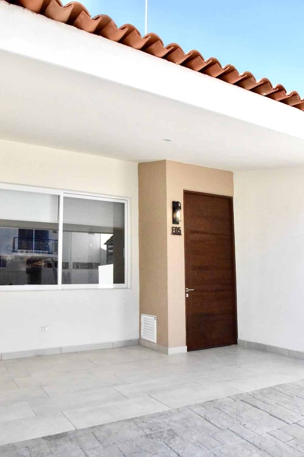Two-Bedroom House photo 2