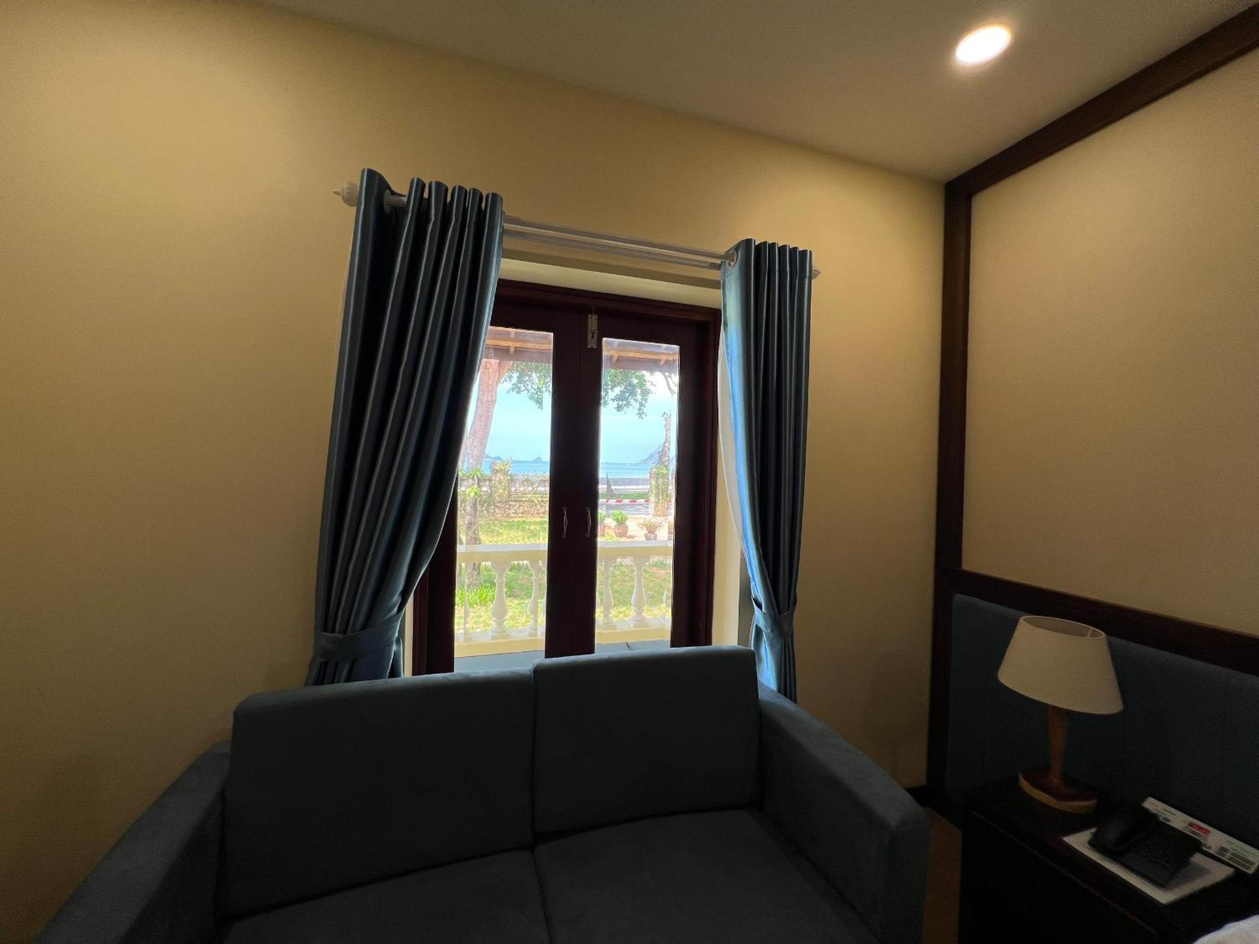 Villa with Sea View photo 2