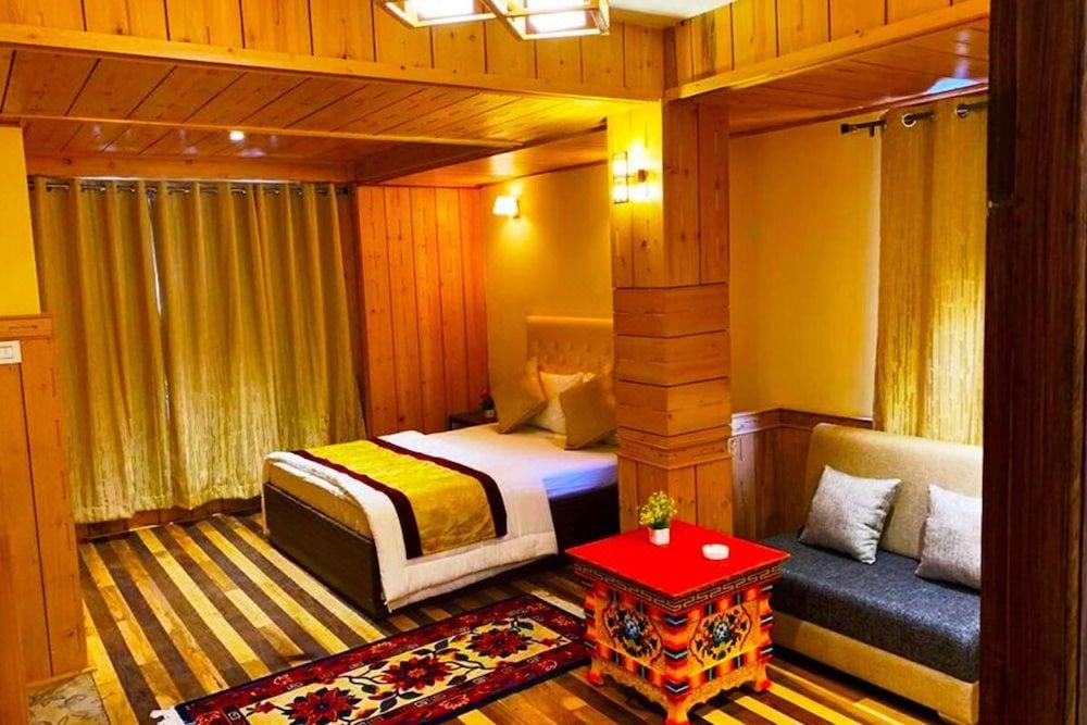 Deluxe Double Room photo 2
