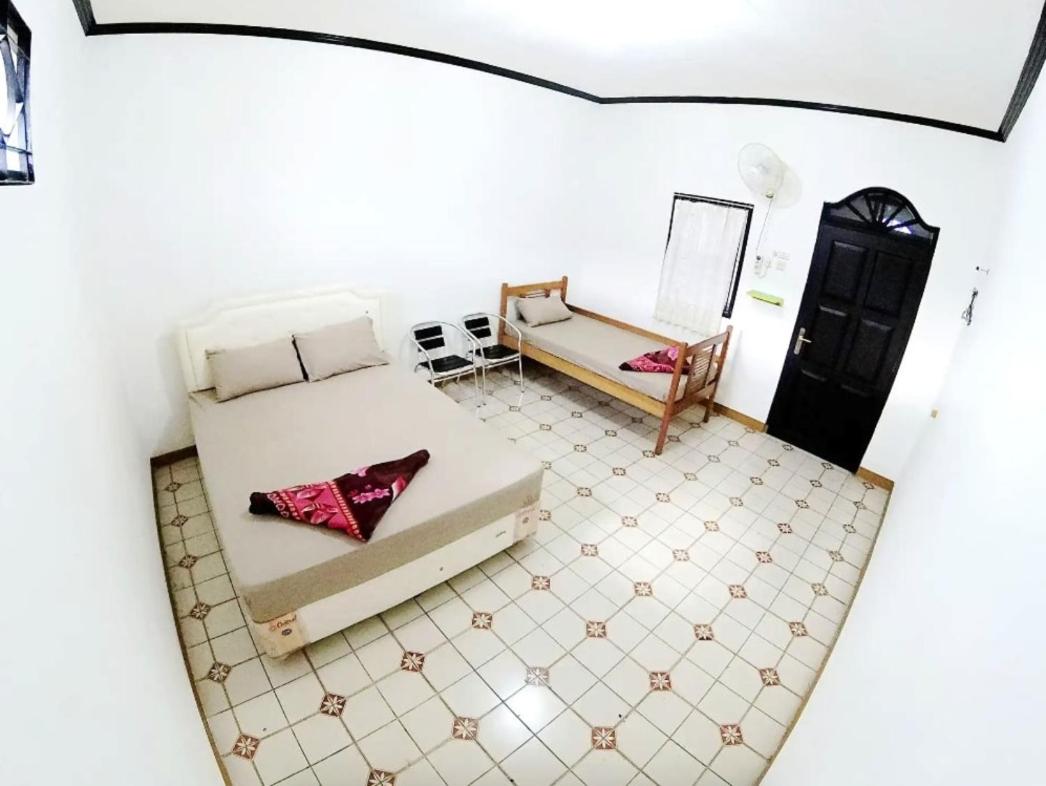 Standard Double Room With Fan photo 1