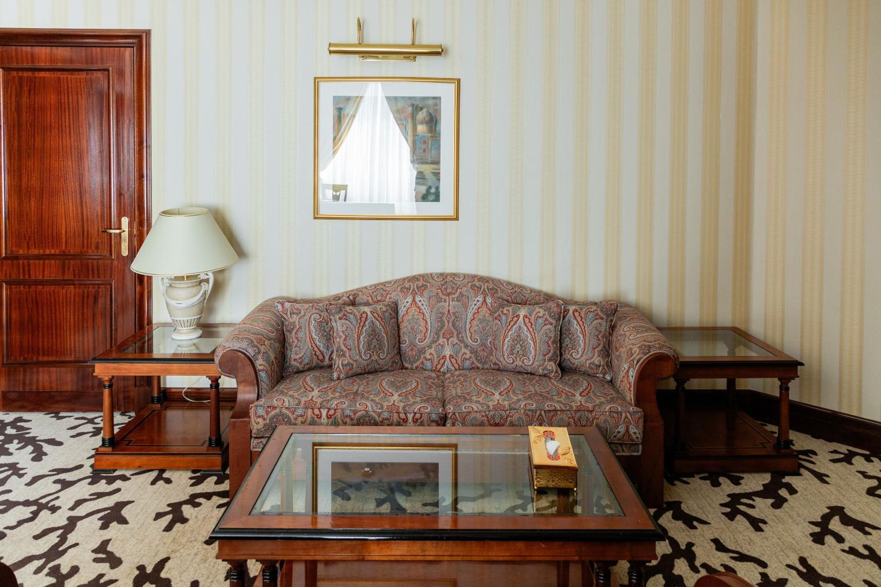 Suite - Photo 4