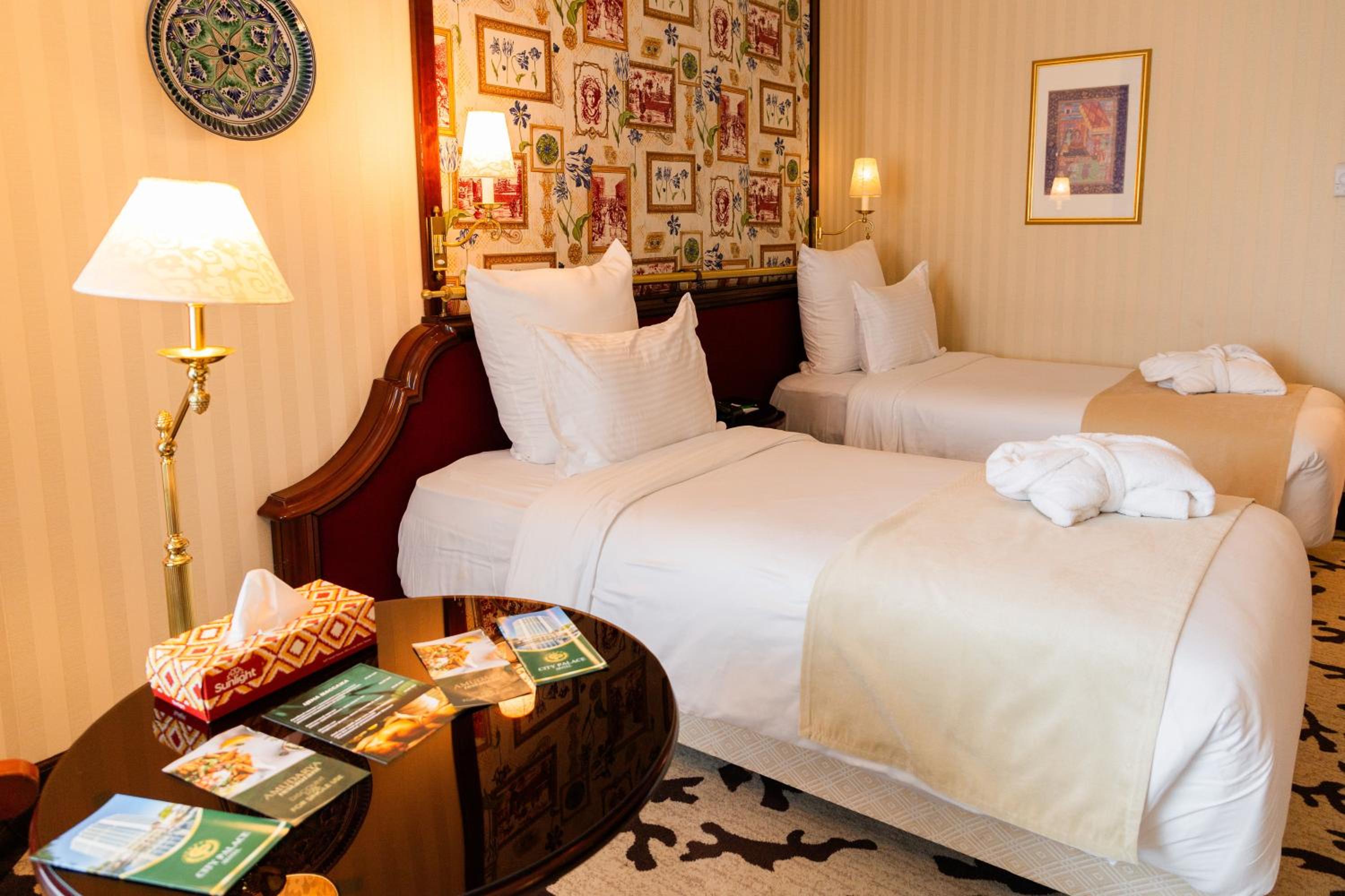 Standard Twin Room - Photo 1