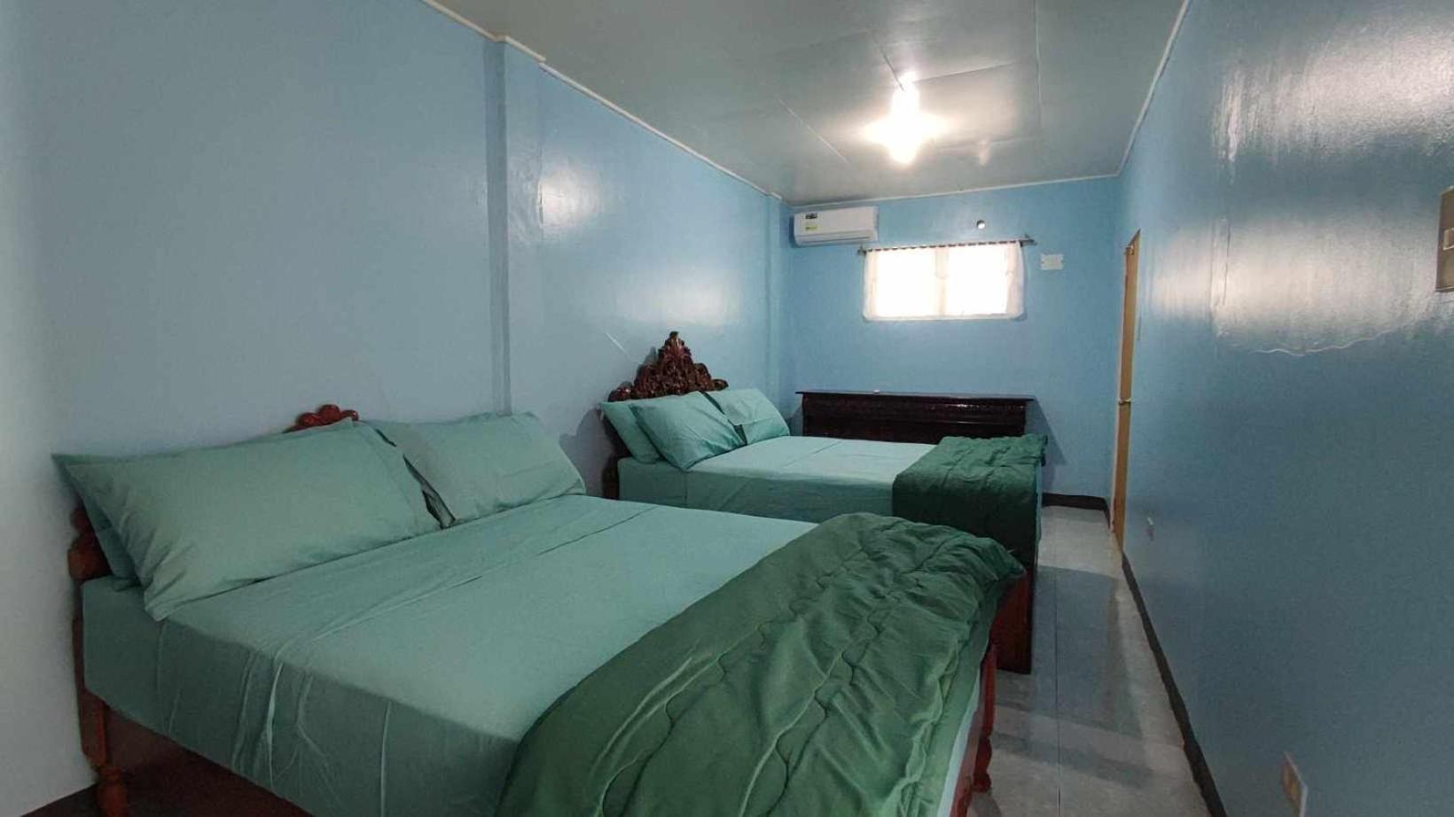 One-Bedroom House photo 1