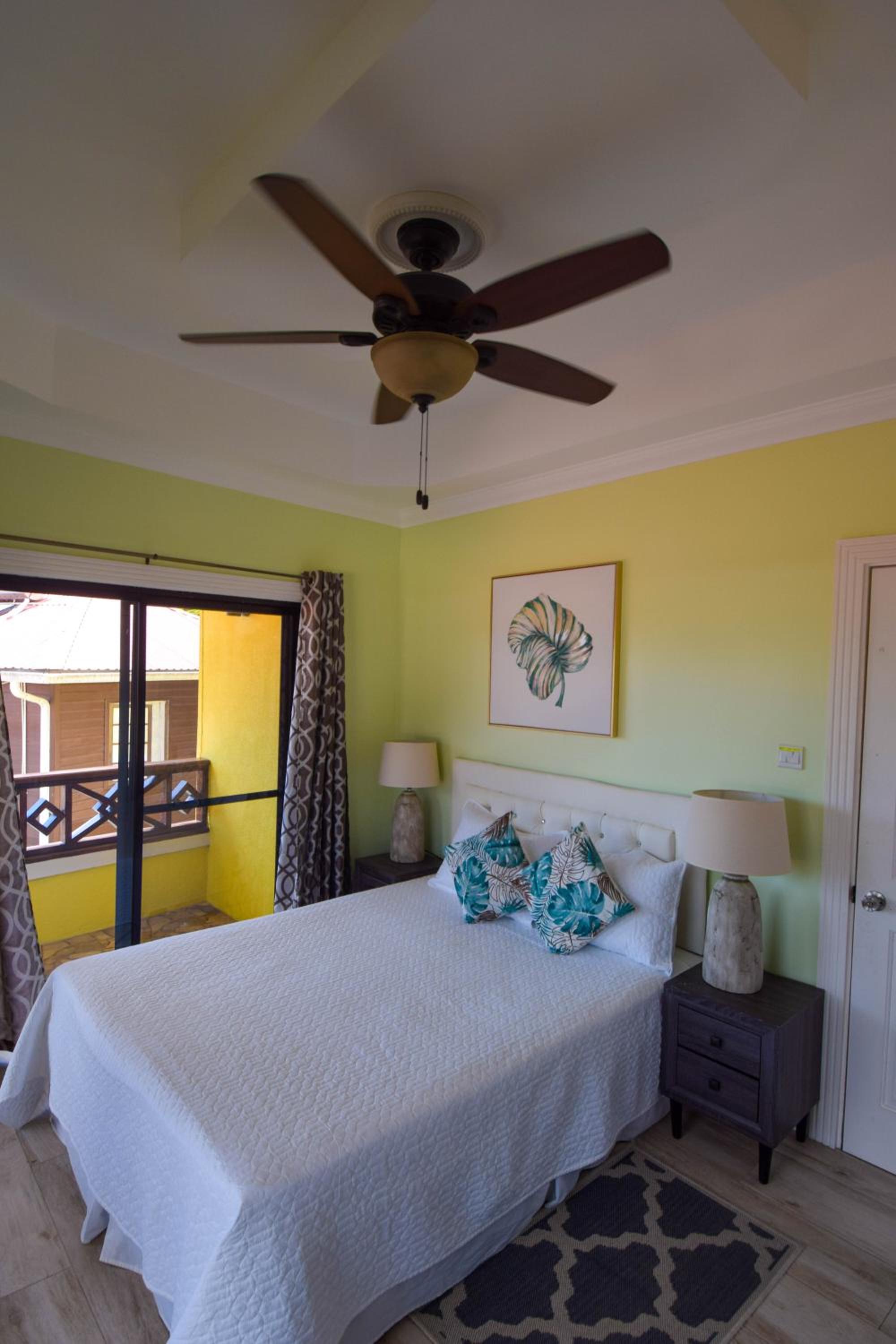 Deluxe Suite with Sea View