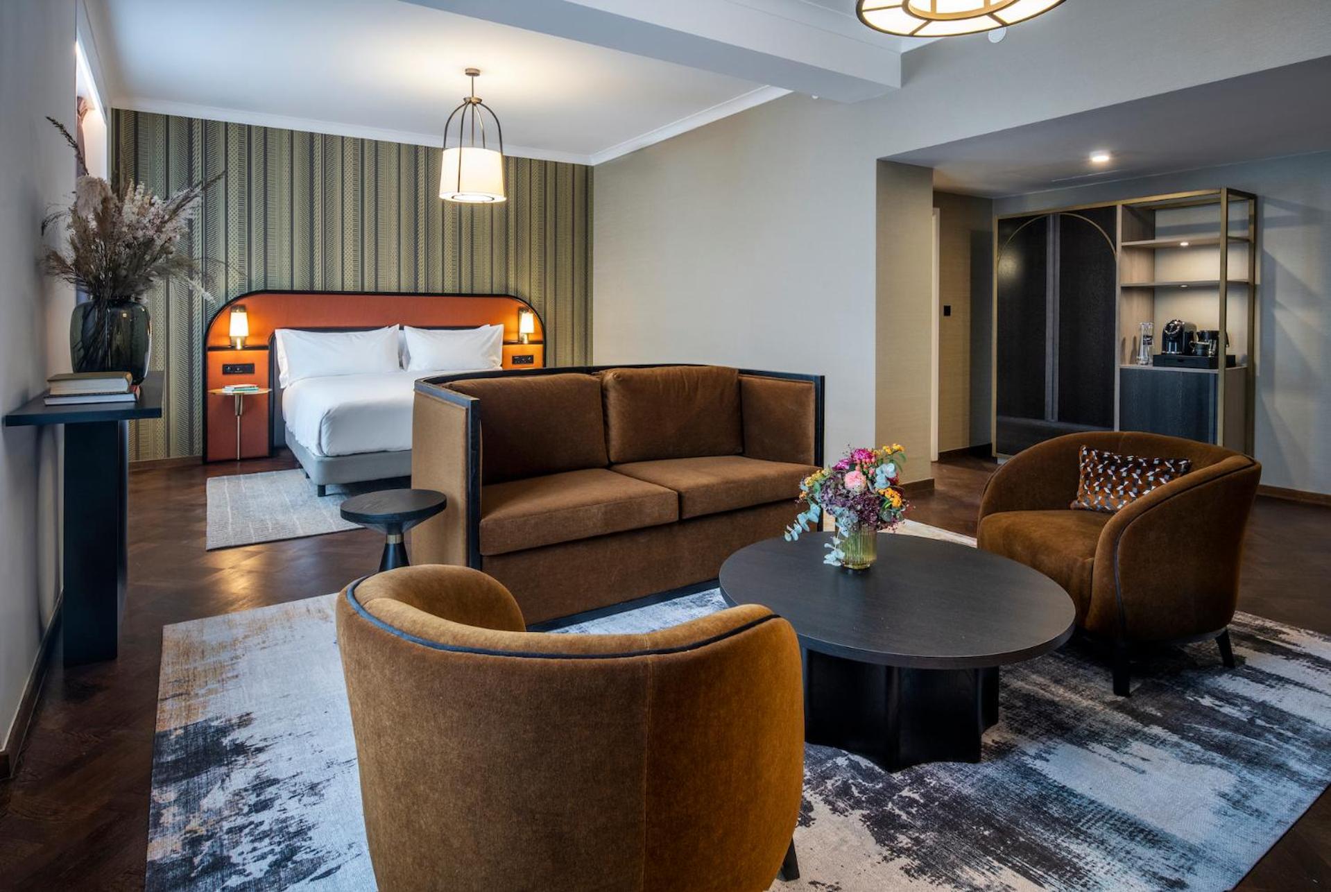 Junior King Suite with View