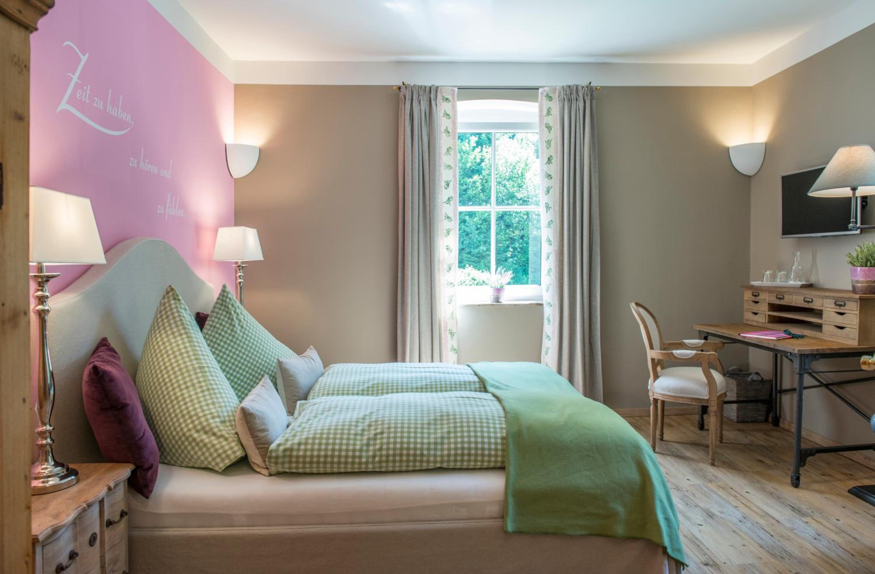 Deluxe Double Room photo 2