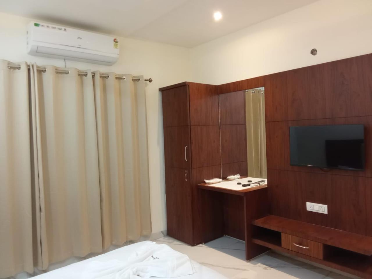Executive Triple Room photo 1