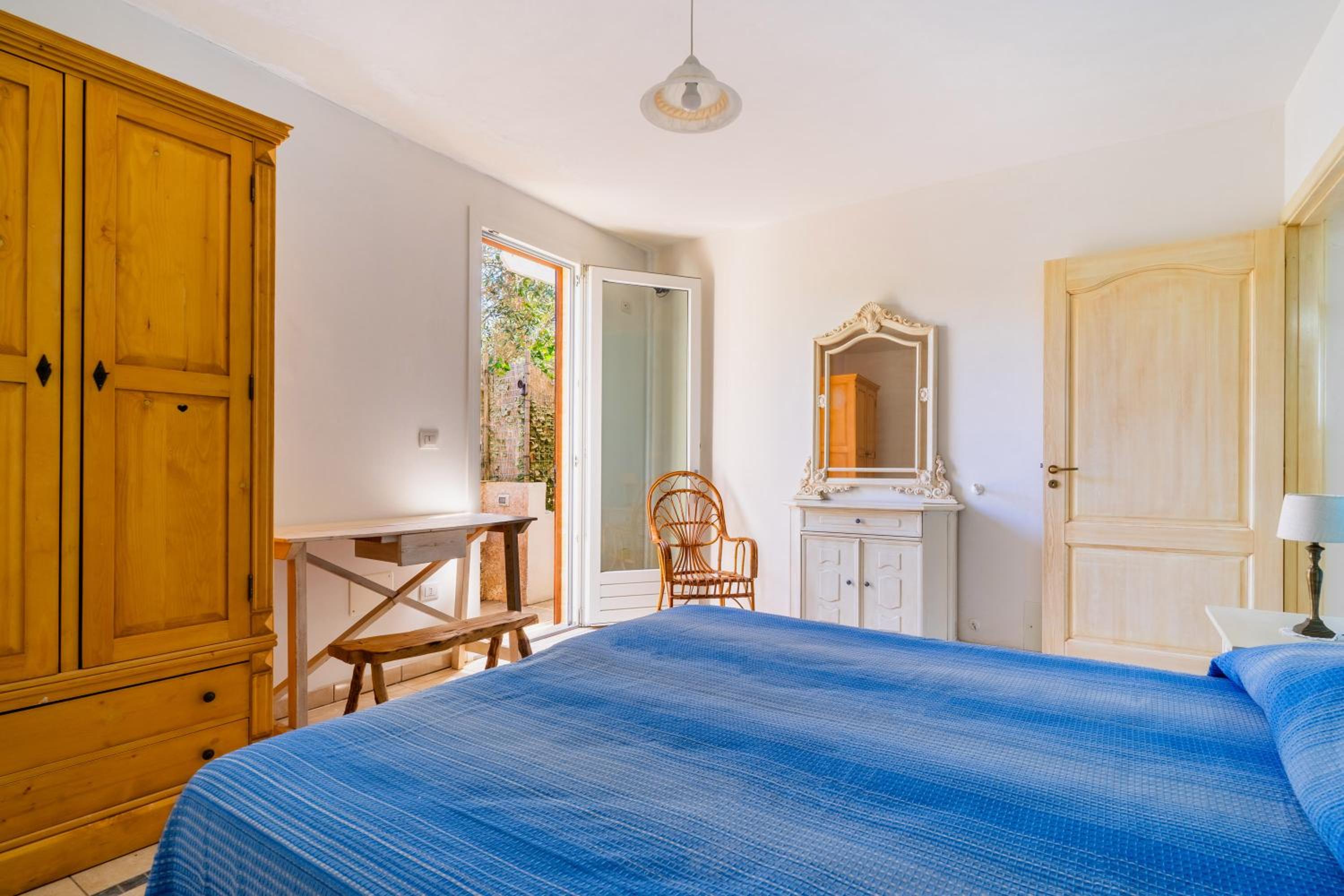 One-Bedroom House photo 3