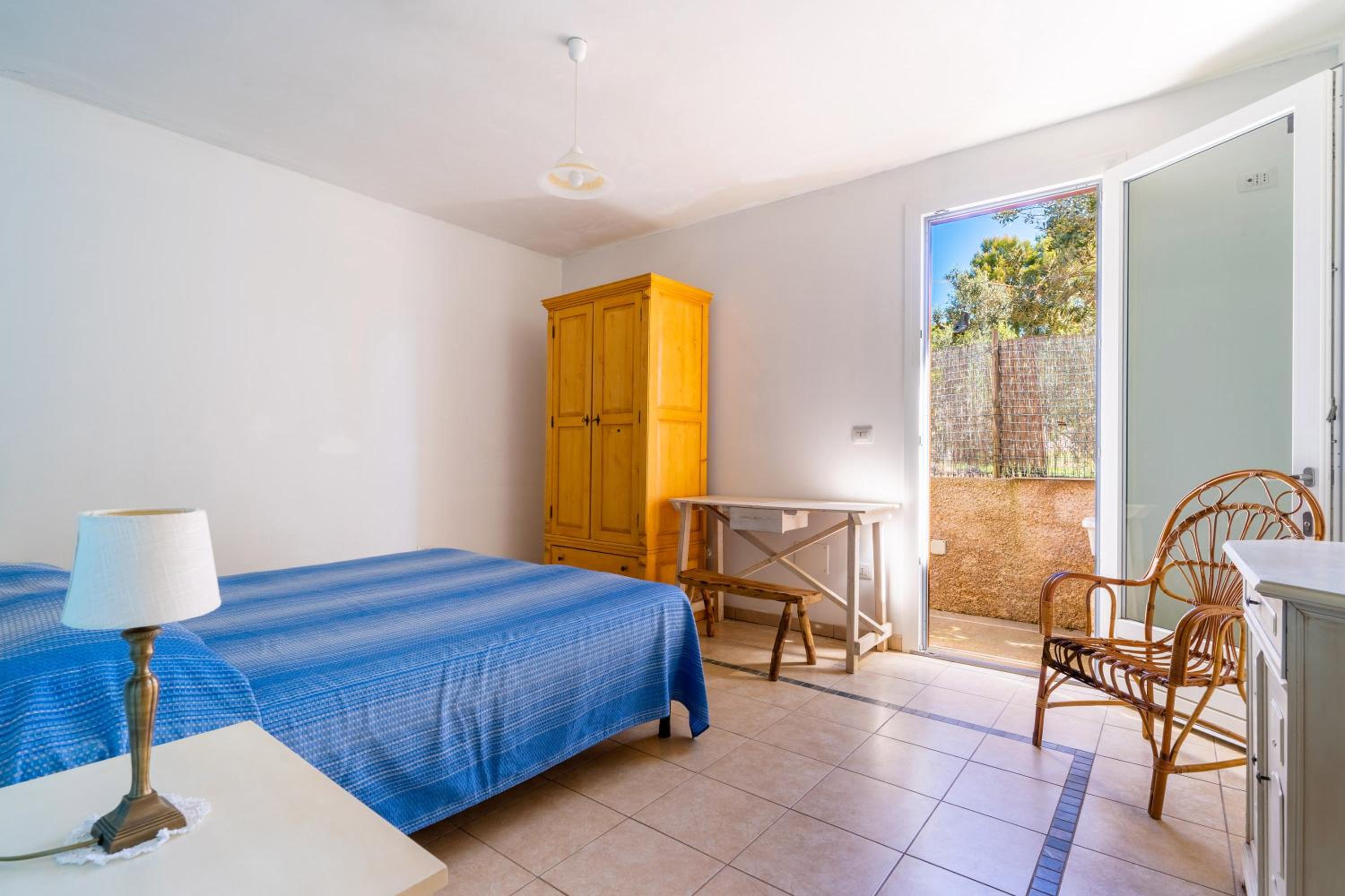 One-Bedroom House photo 2