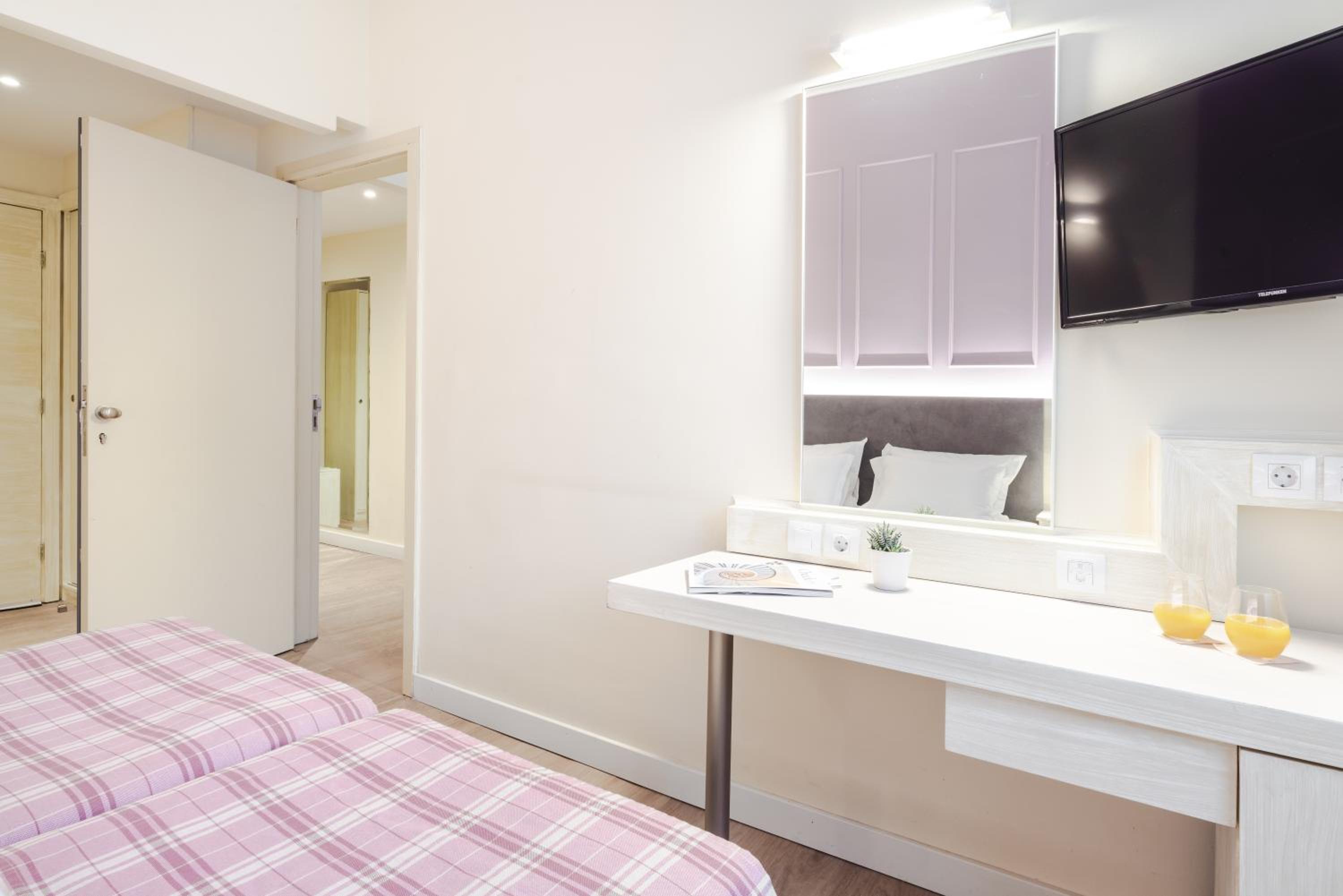 Connected Rooms (2 adults + 2 children) photo 3