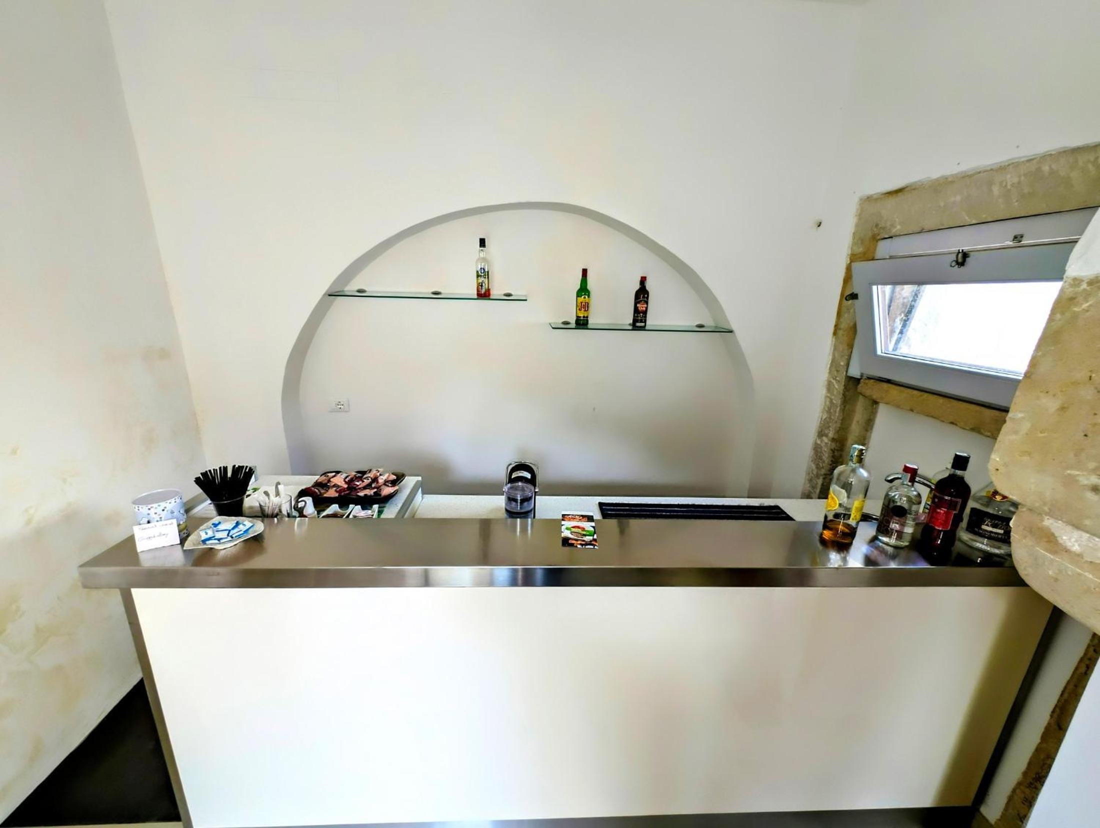 One-Bedroom House - Photo 22