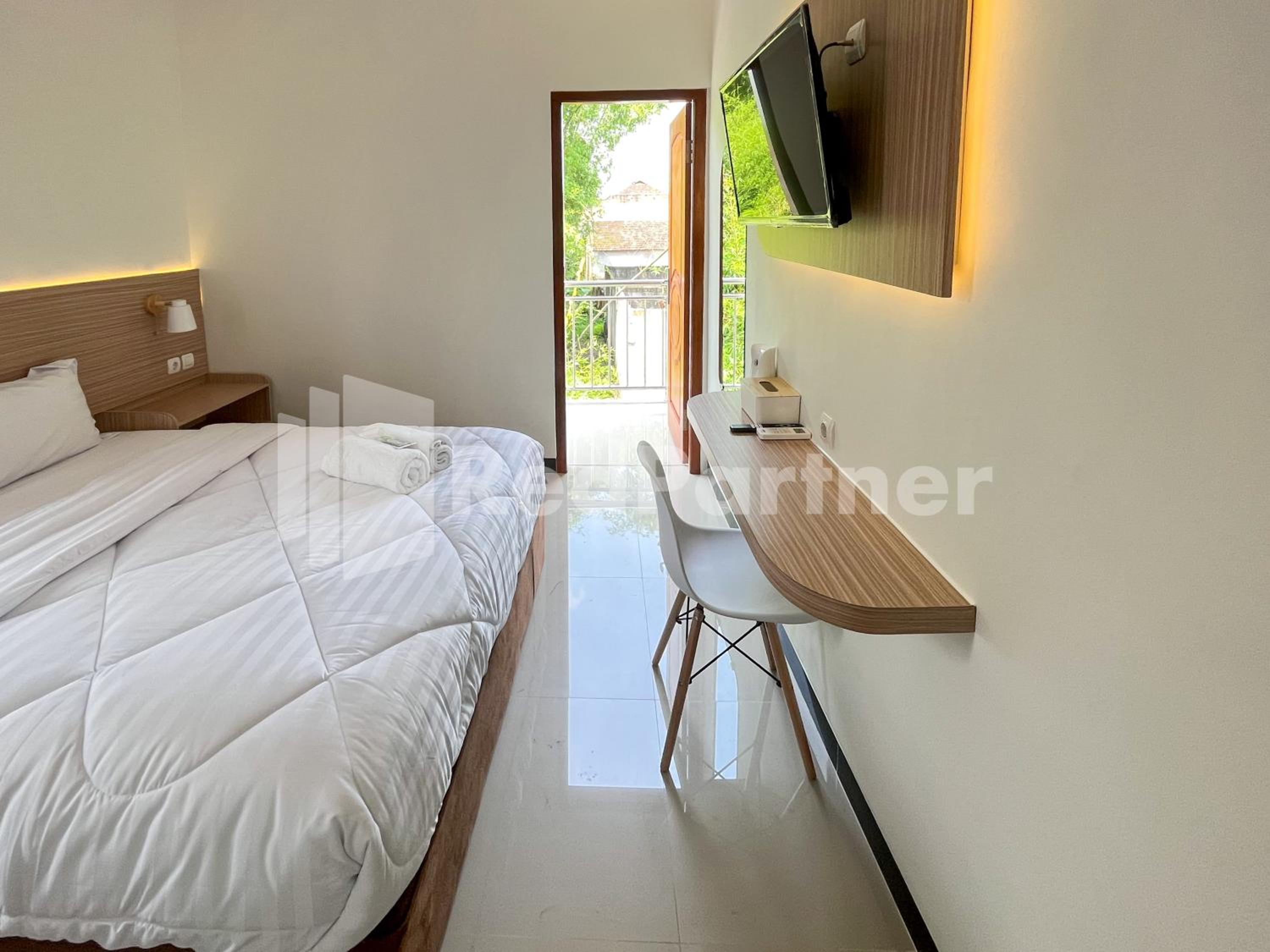 Deluxe Room - Photo 4