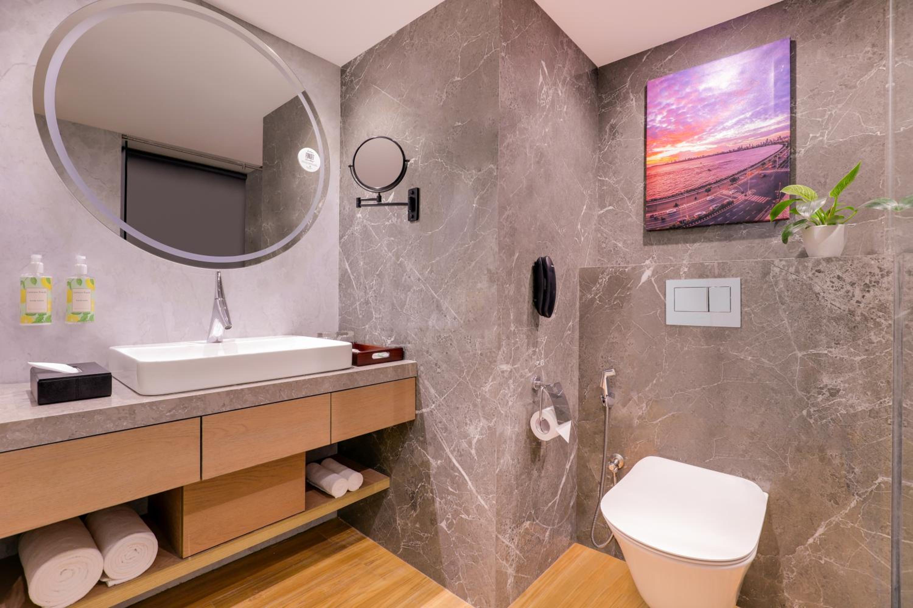 Premier Twin Room - Photo 2