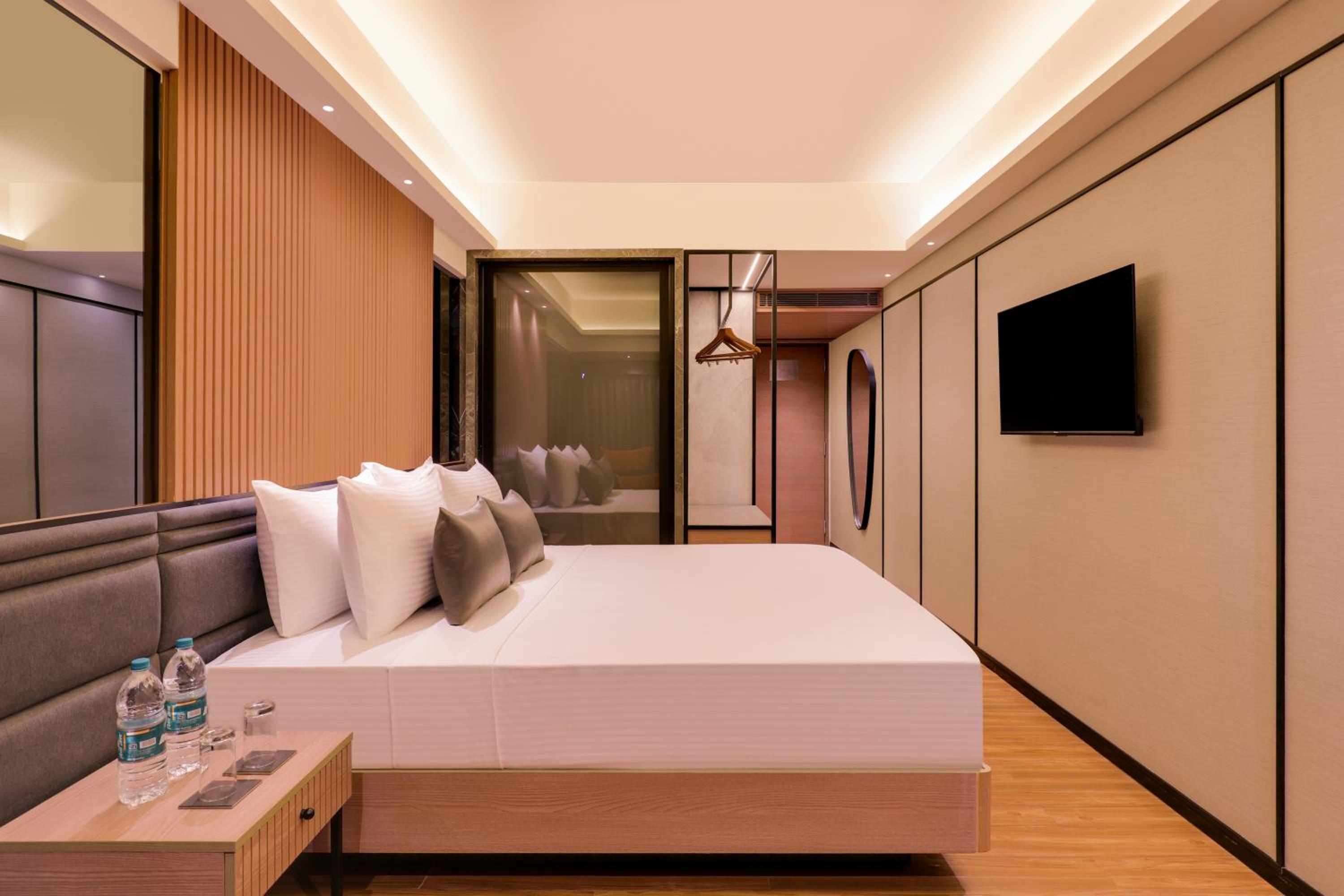 Executive King Room (Complimentary HI tea and 10% discount on Laundry Service) - Photo 5