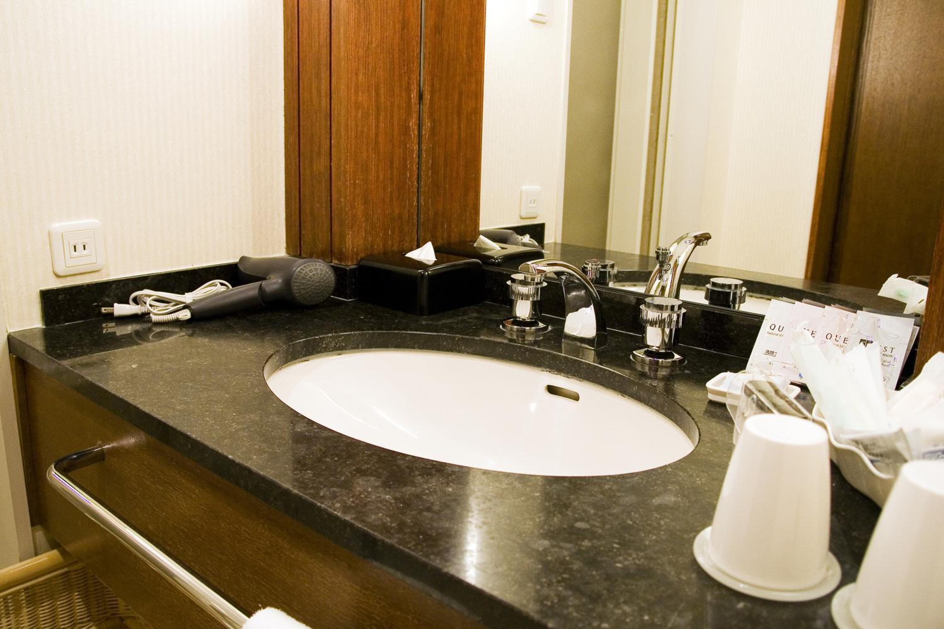 Deluxe Twin Room - Non-Smoking