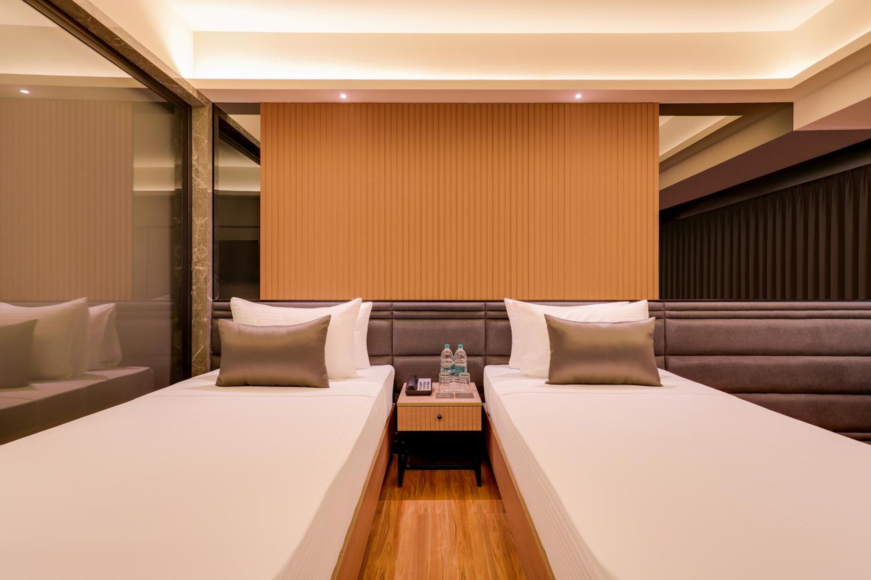 Executive Twin Room - Photo 5