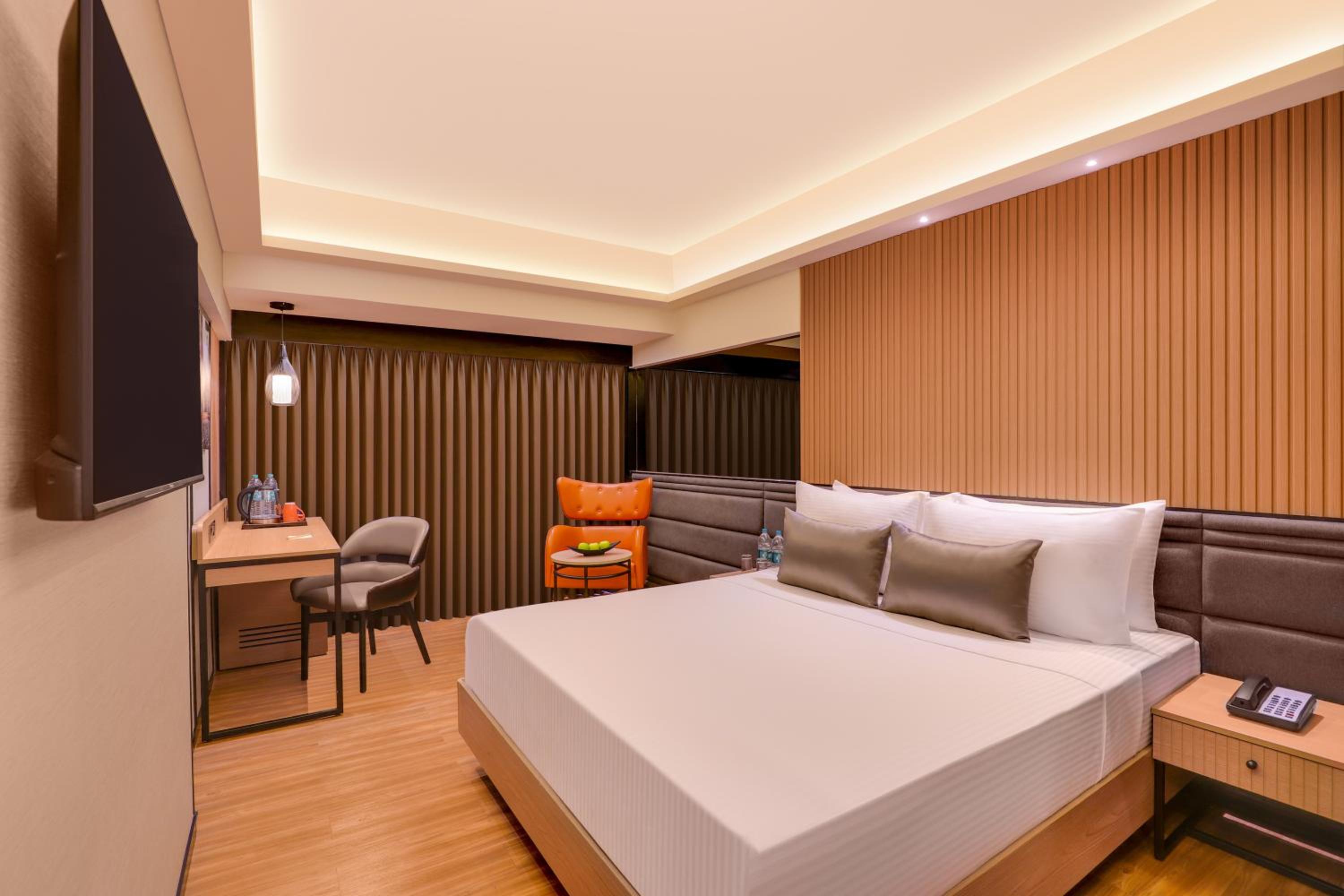 Executive Queen Room  (10% Discount on Laundry service) - Photo 6