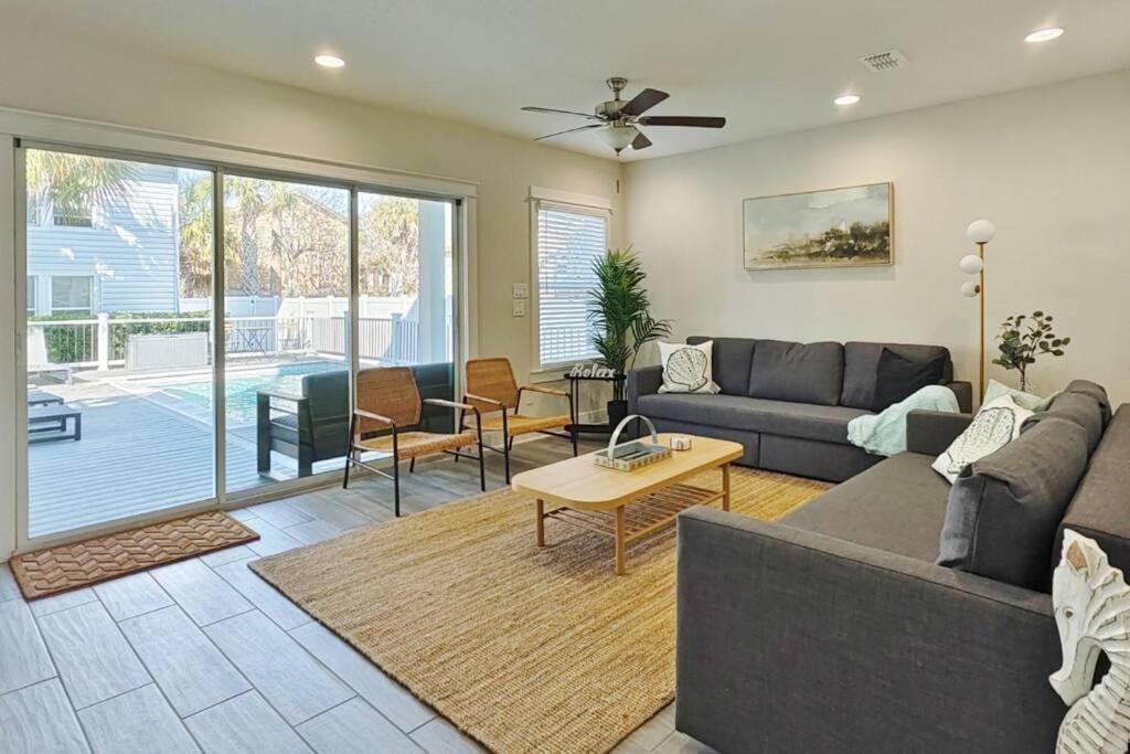 Apartment photo 1