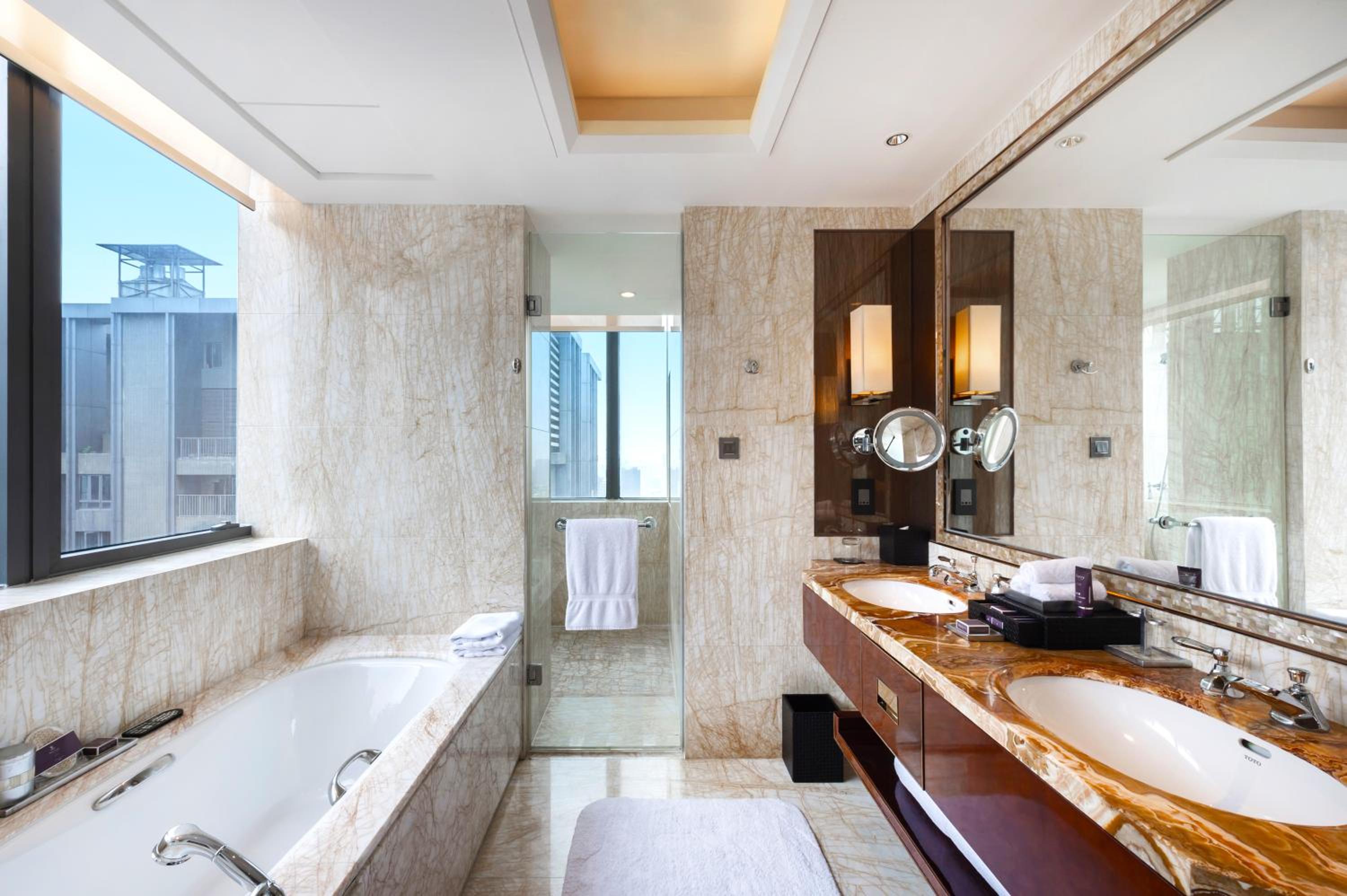 Business Suite