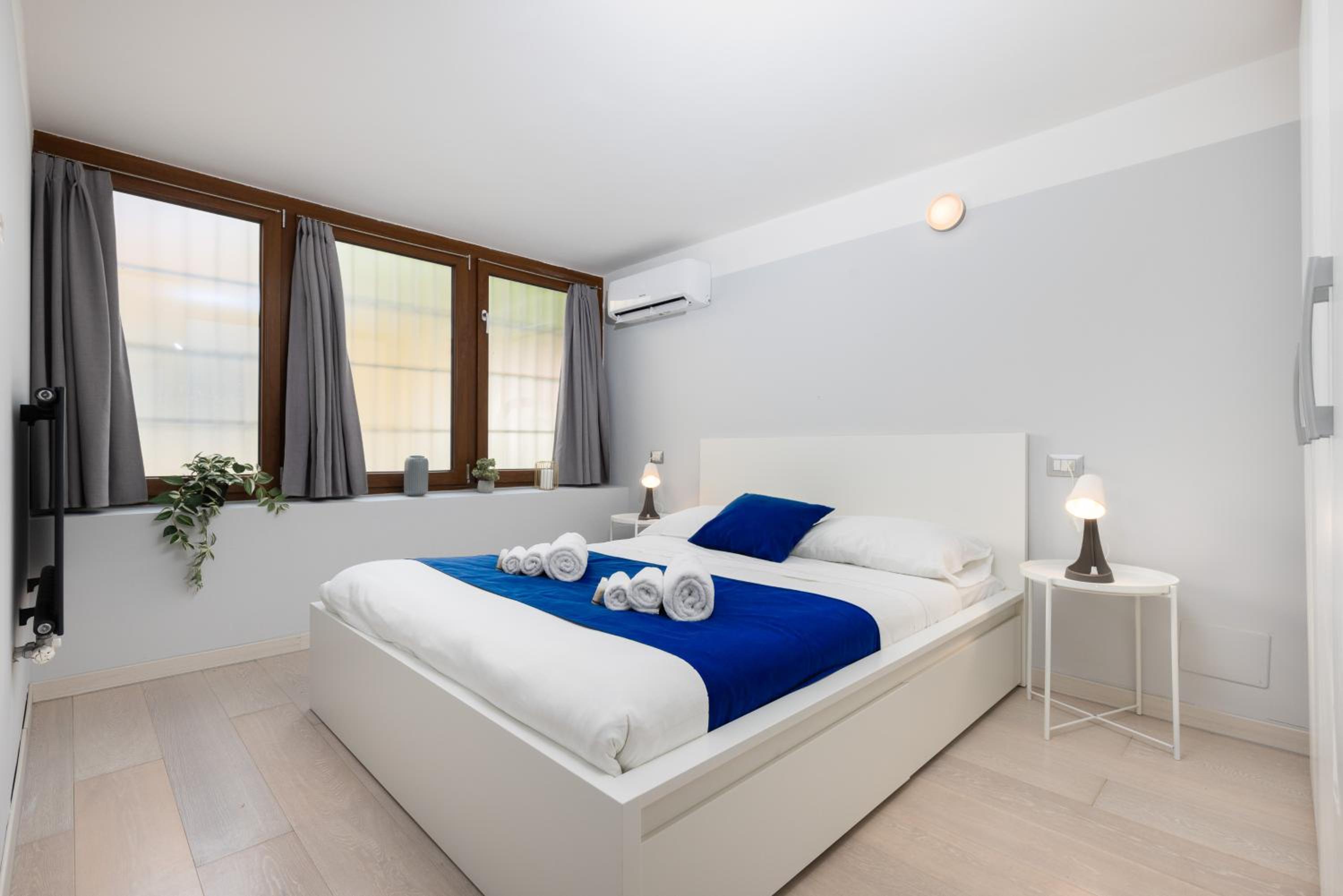 Apartment - Split Level