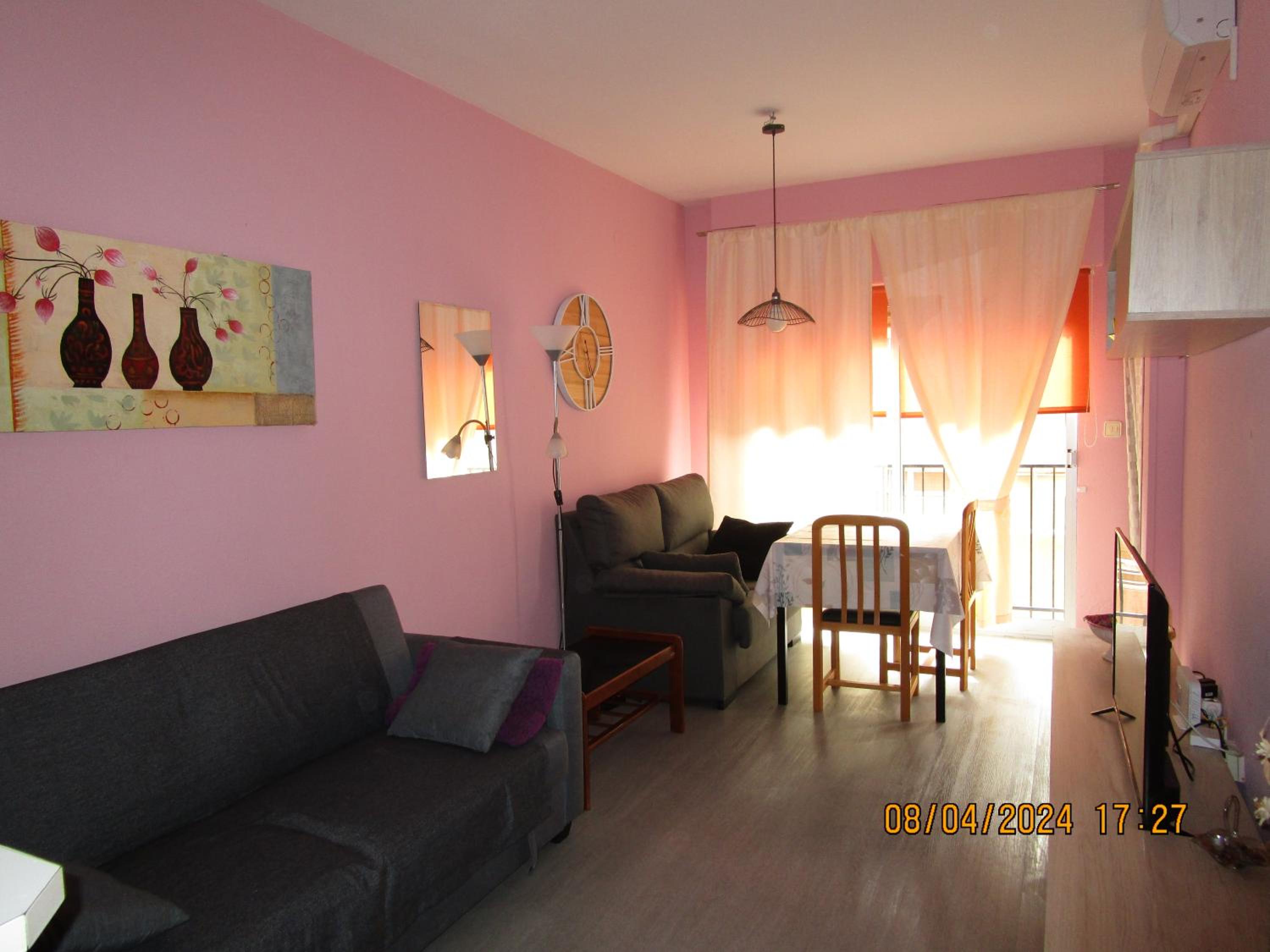 Apartamento con Balcón