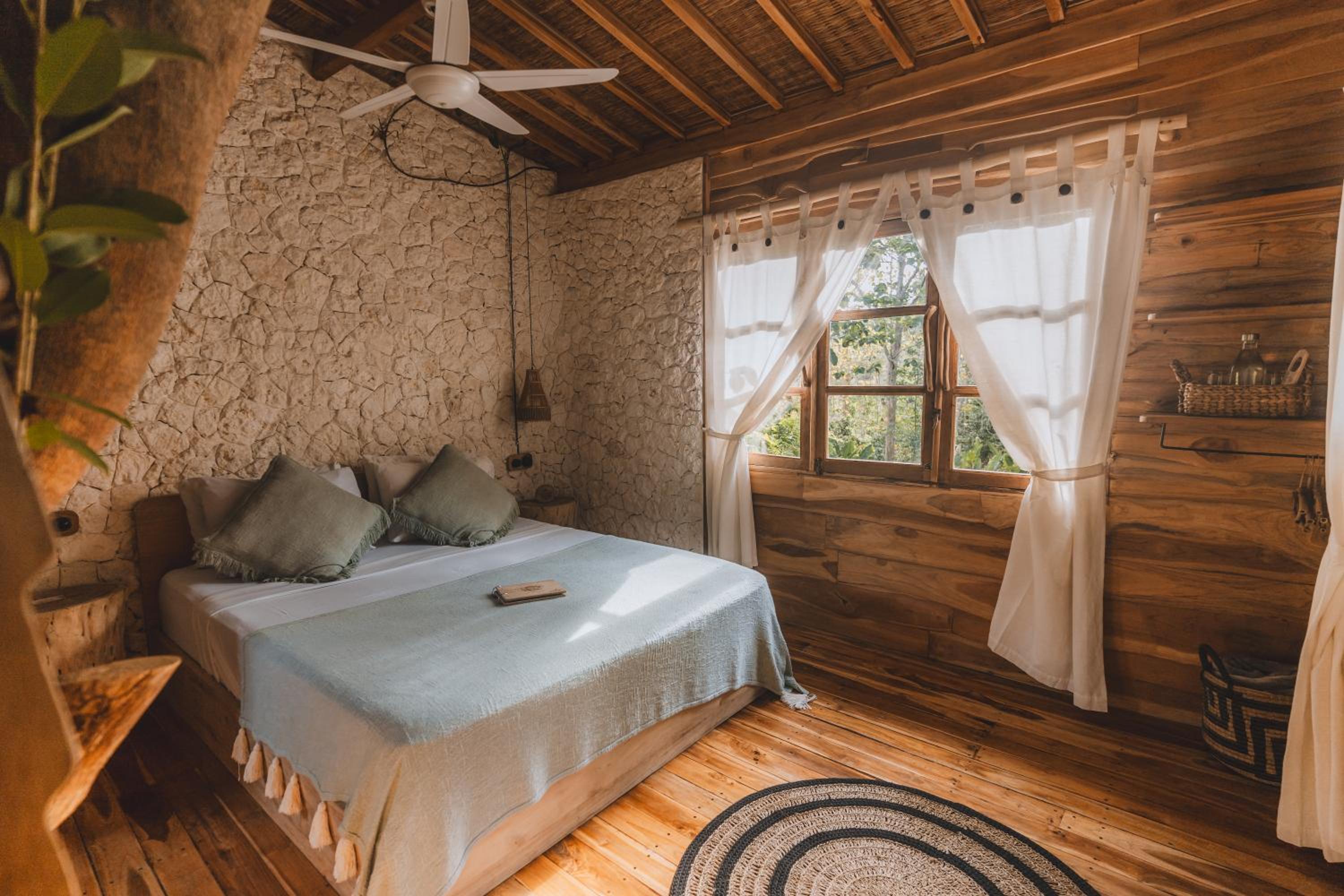 Deluxe Double Room with Balcony - Photo 1